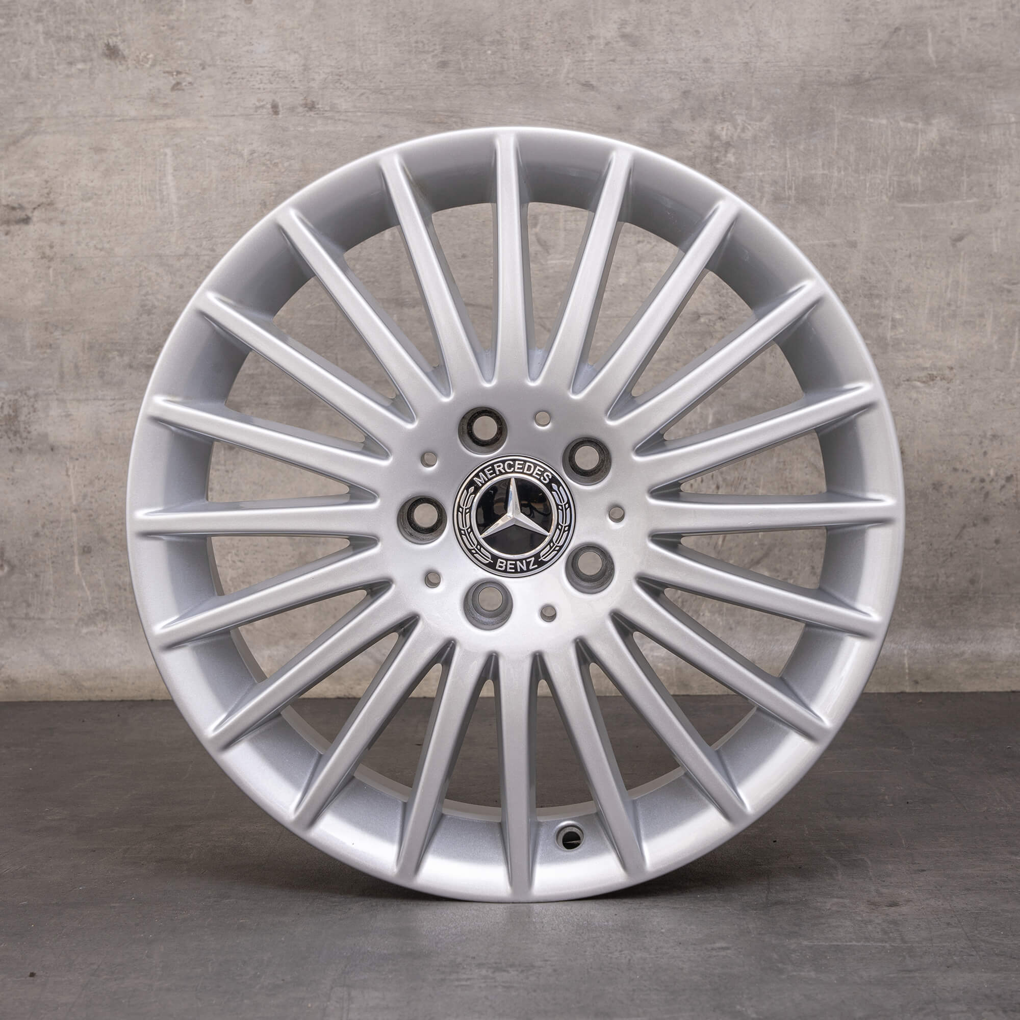 Originale Mercedes Benz V-Klasse fælge 17 tommer Vito Viano W447 alufælge A4474014900 sølv