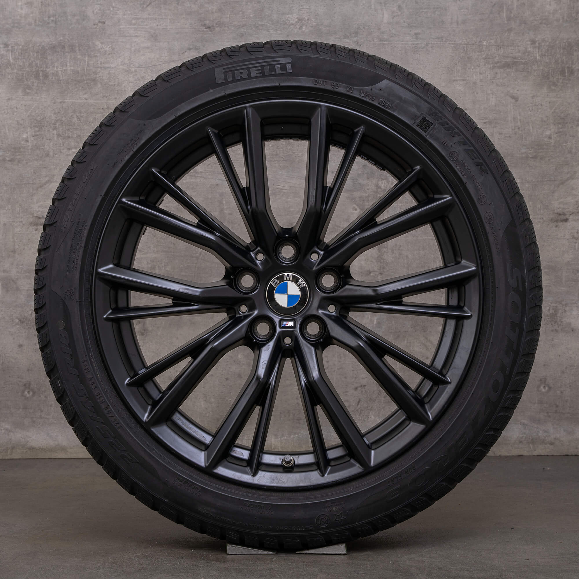 Original BMW 3er Winterkompletträder 18 Zoll G20 G21 Felgen Styling 796 M 6885305 schwarz matt