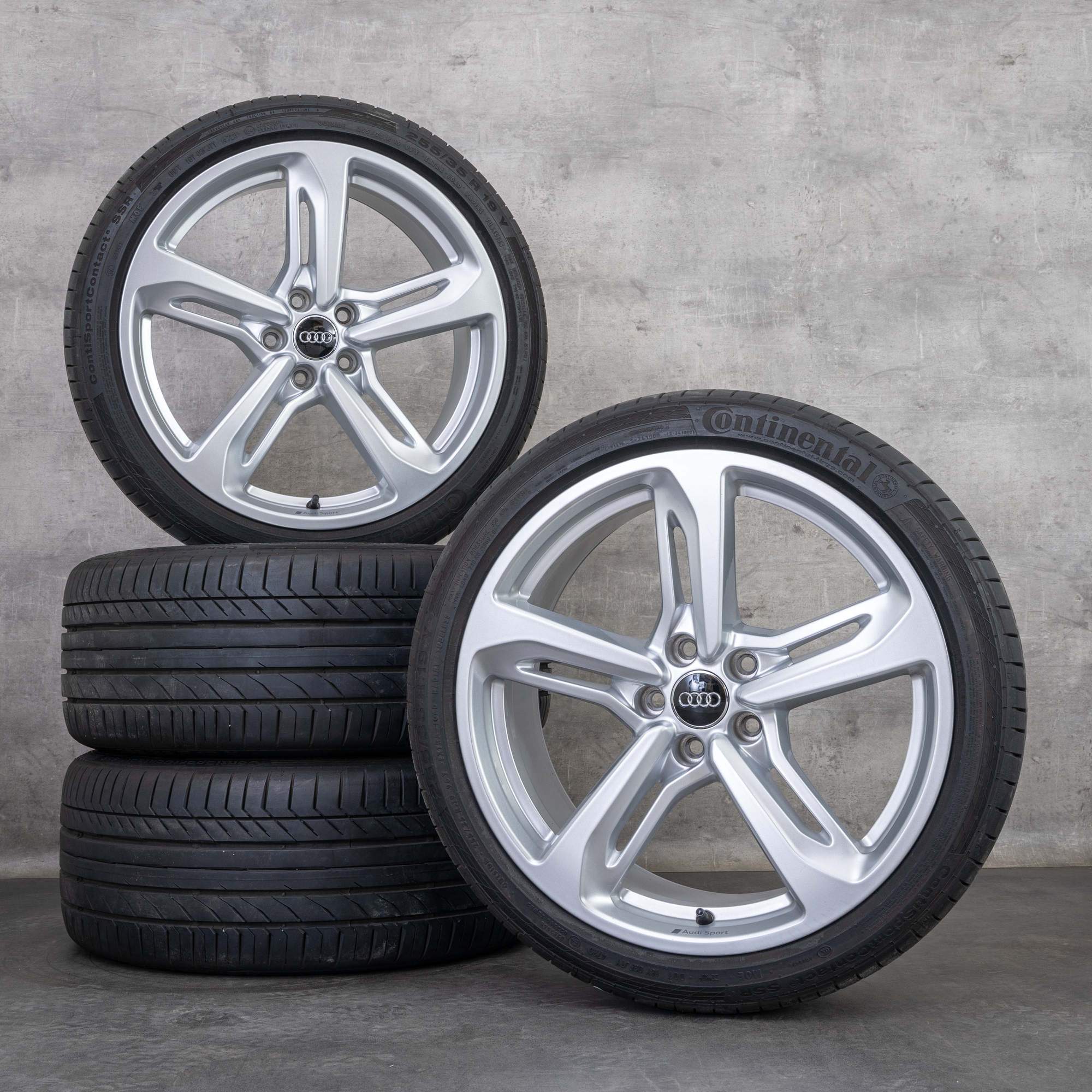 Alkuperäiset Audi A5 S5 vanteet 19 tuuman F5 8W B9 kesäpyörät 8W0601025CD Blade Design hopea kiiltävä