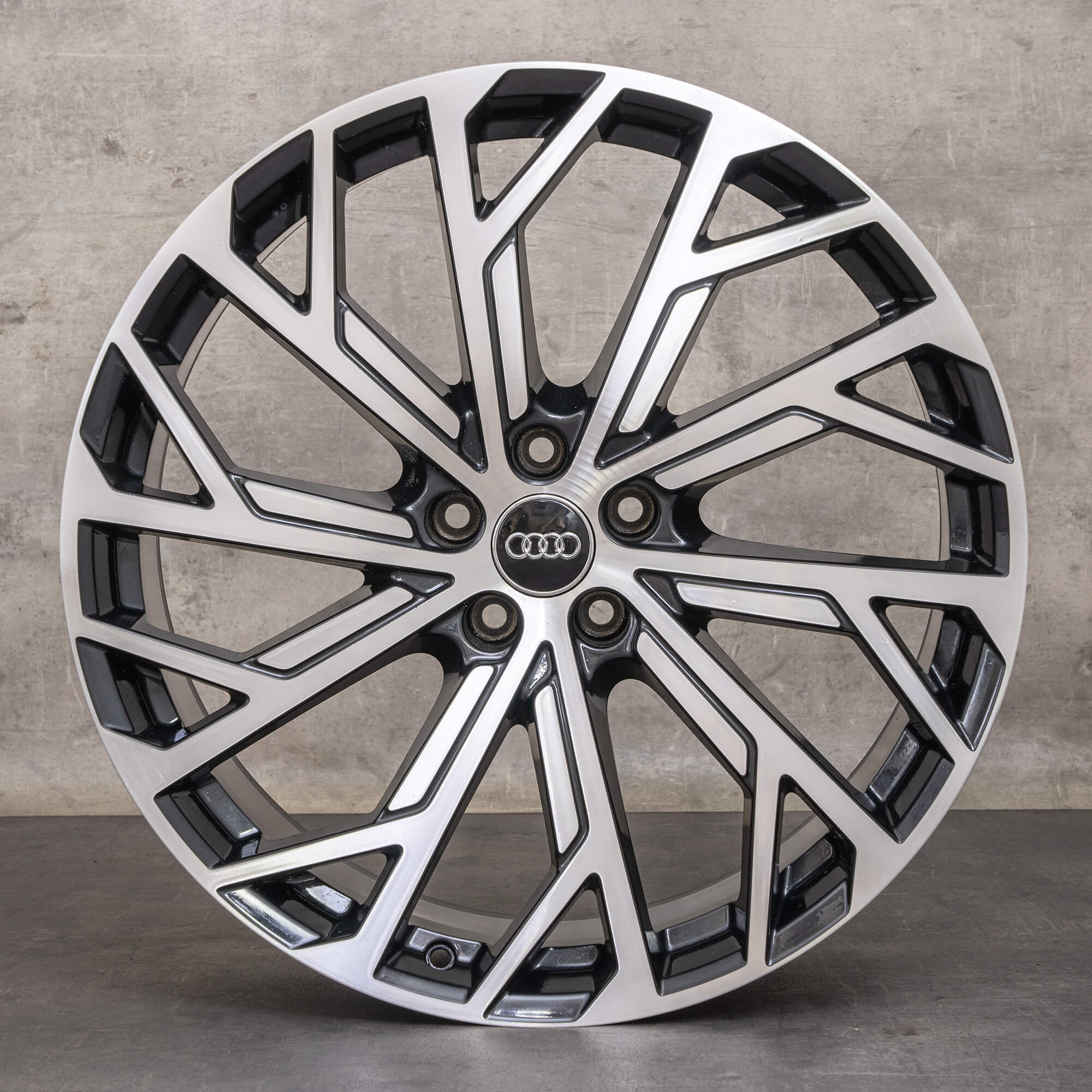 Original Audi A8 S8 fälgar 21 tum 4N D5 4N0601025AF svart polerad