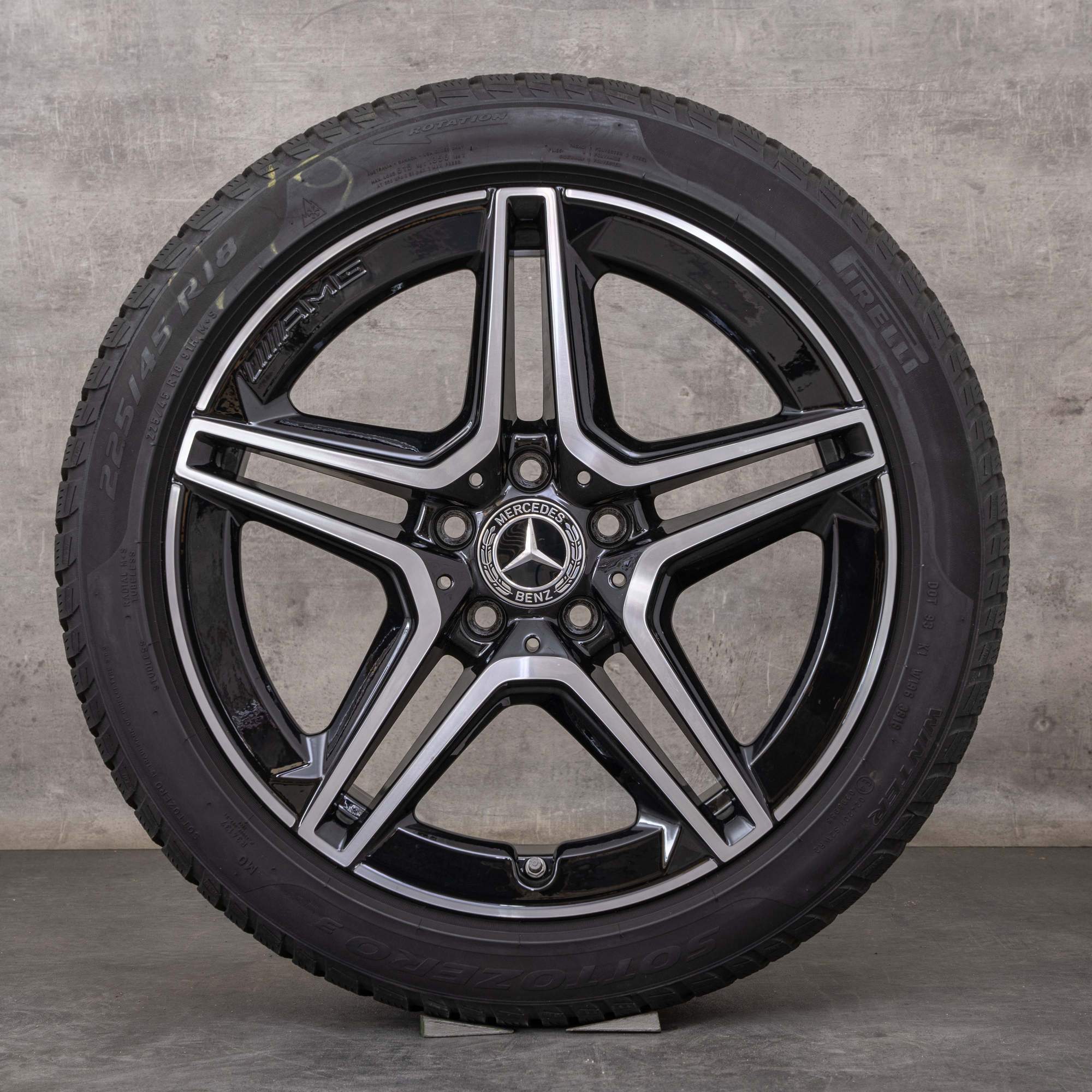 Alkuperäiset Mercedes Benz A B-sarjan CLA AMG talvirenkaat 18 tuuman W177 V177 W247 X118 C118 vanteet A1774011500 musta kiillotettu