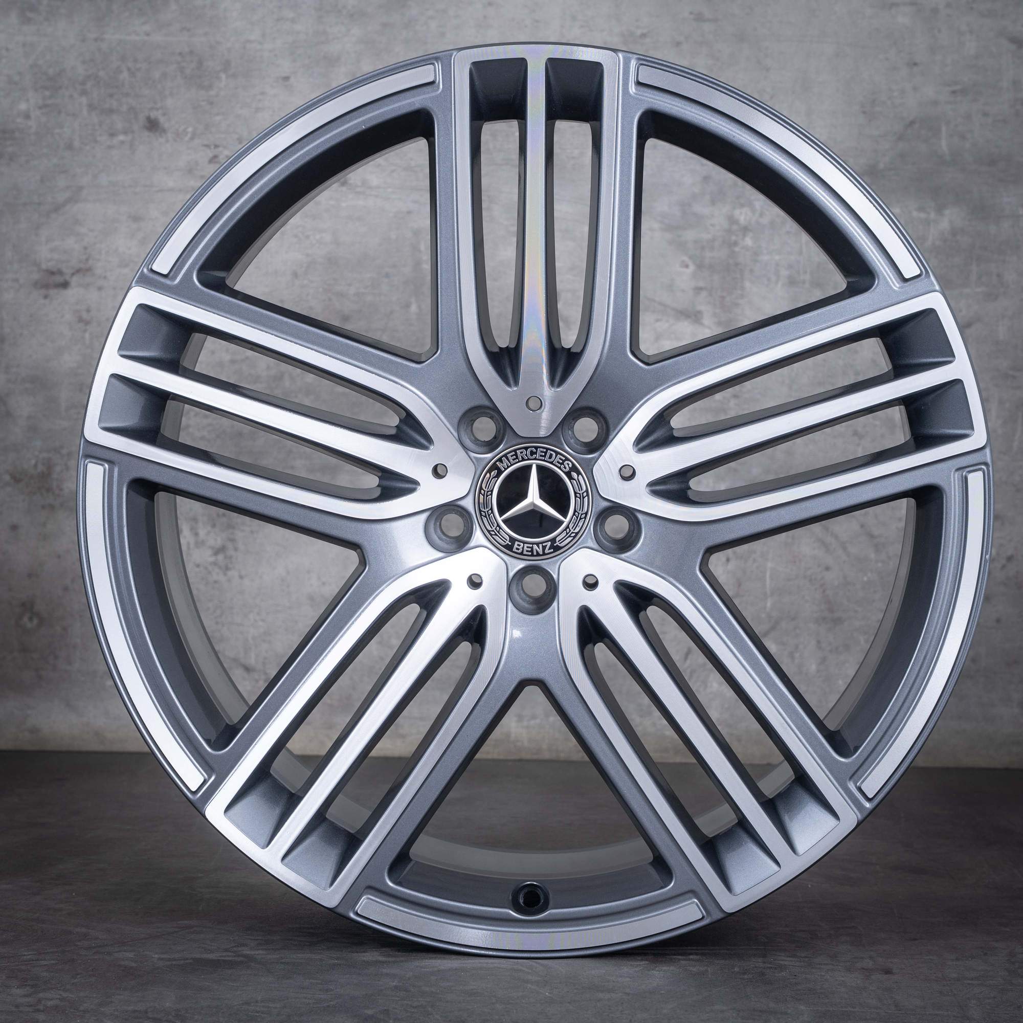 Oryginalne felgi Mercedes Benz GLS 21 cali X167 koła letnie A1674015100 A1674015300 himalaya szary polerowane