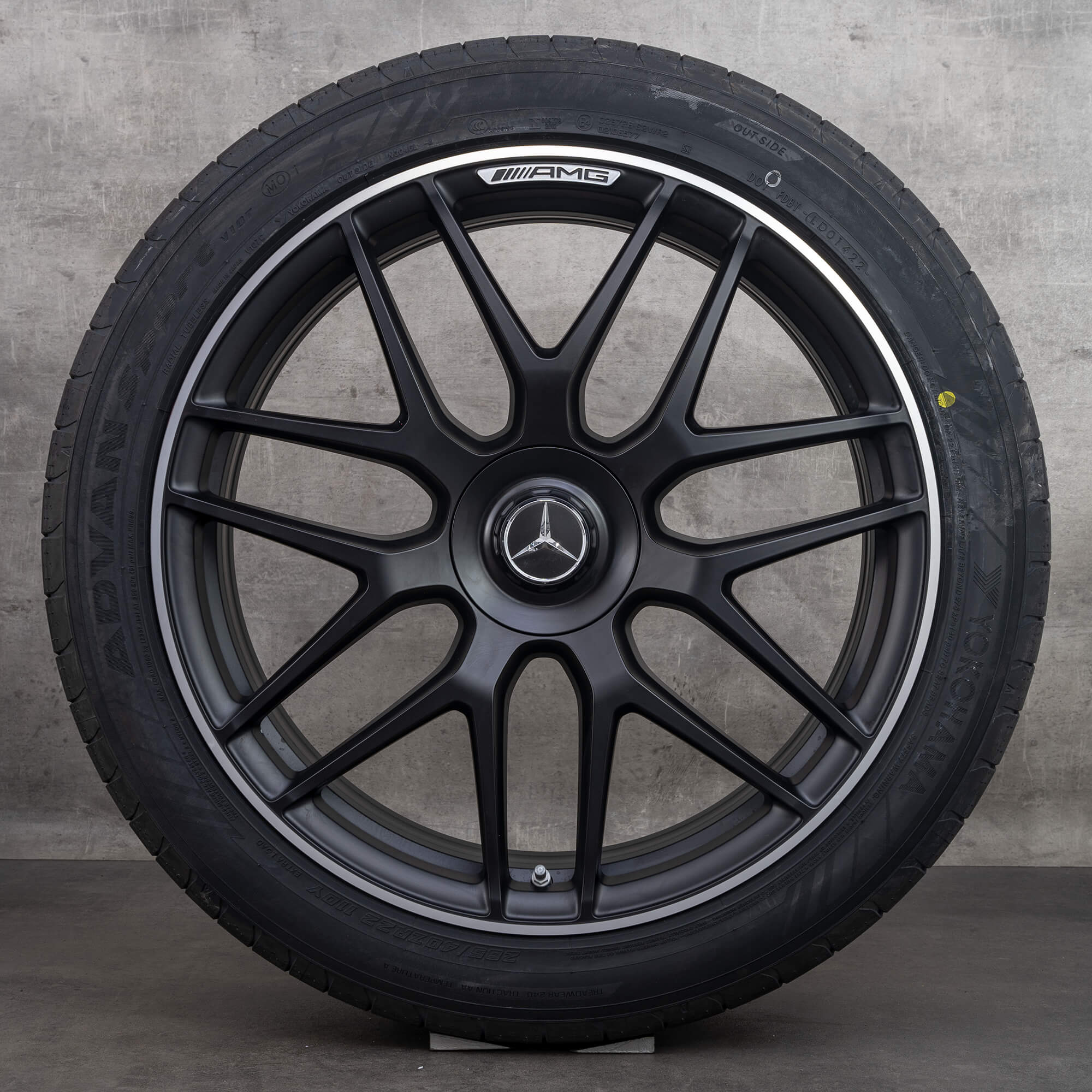 Oryginalne felgi Mercedes-Benz GLE 53 63 S AMG 22 cale X167 C167 – opony letnie A1674015601 A1674015701 czarne matowe z efektem diamond cut NOWE