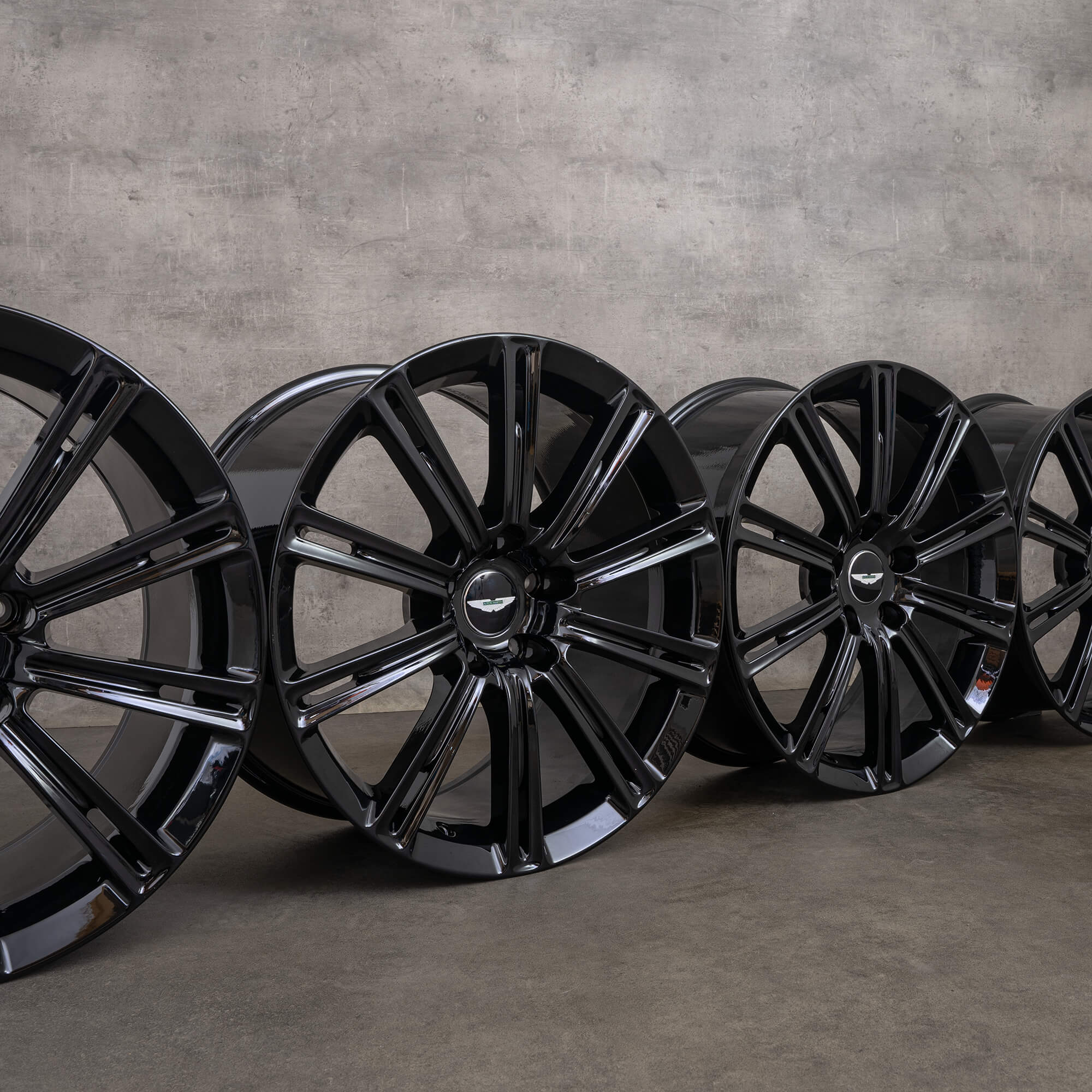 Aston Martin Rapide S AMR VH 20 Zoll Felgen AD43-1007-EA AD43-1007-FA schwarz