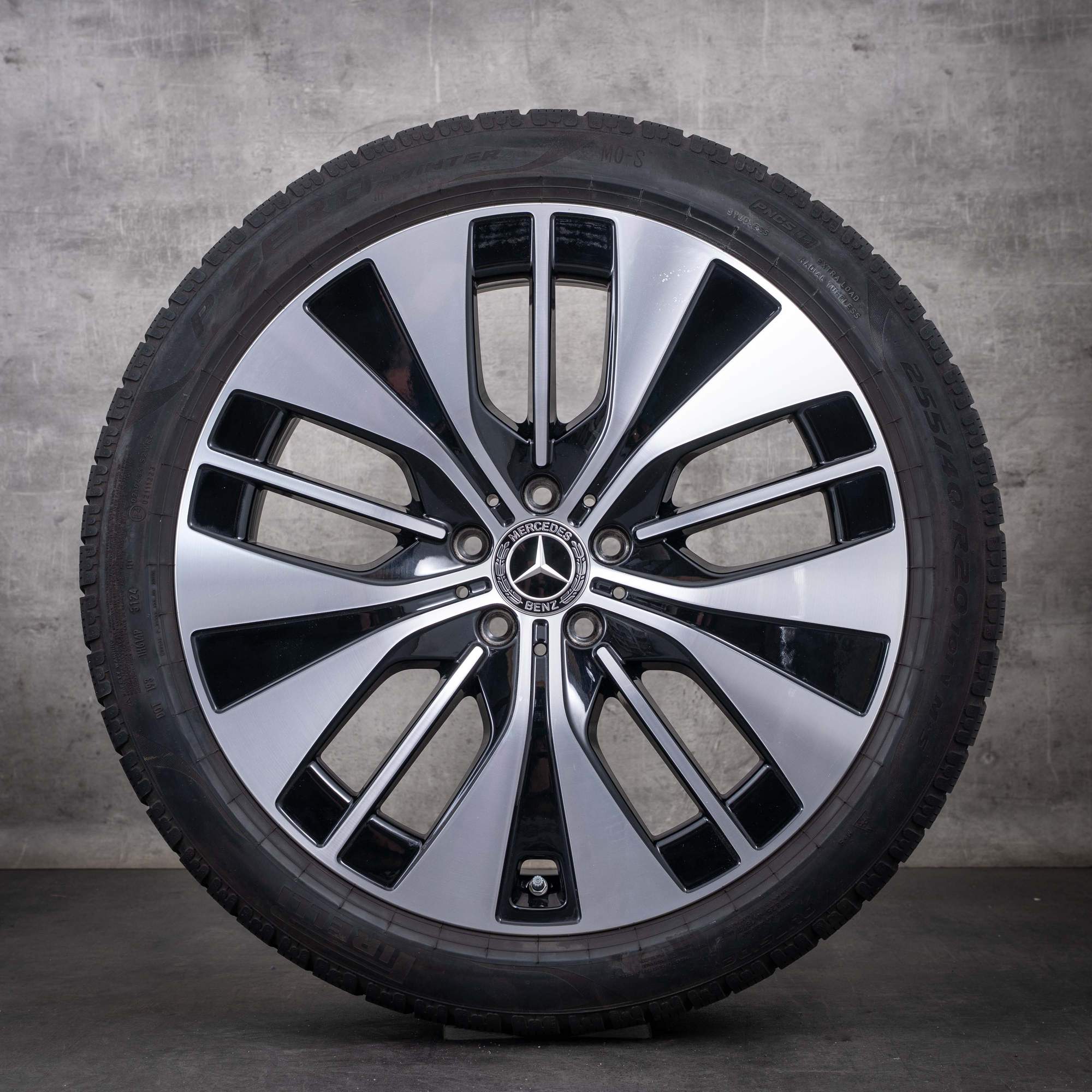 Originale Mercedes-Benz EQE vinterhjul 20 tommer V295 felger A2954011700, svart, frontpolert