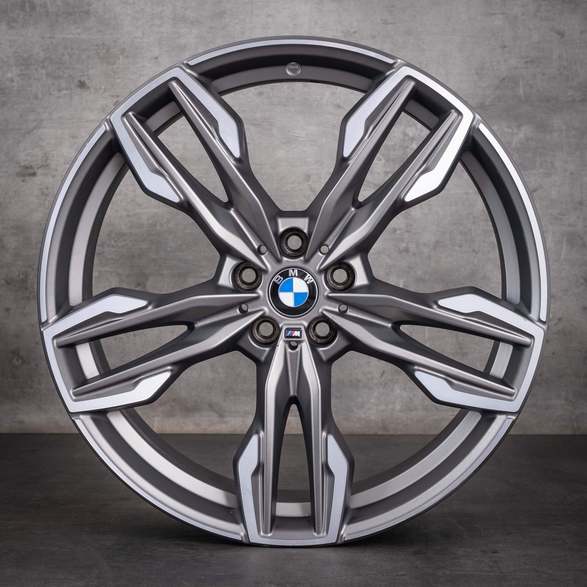 Orijinal BMW X3 X4 Jantlar 21 inç G01 G02 8053455 8053456 Çift kollu 718 M seryum grisi elmas kesim mat parlak işlenmiş
