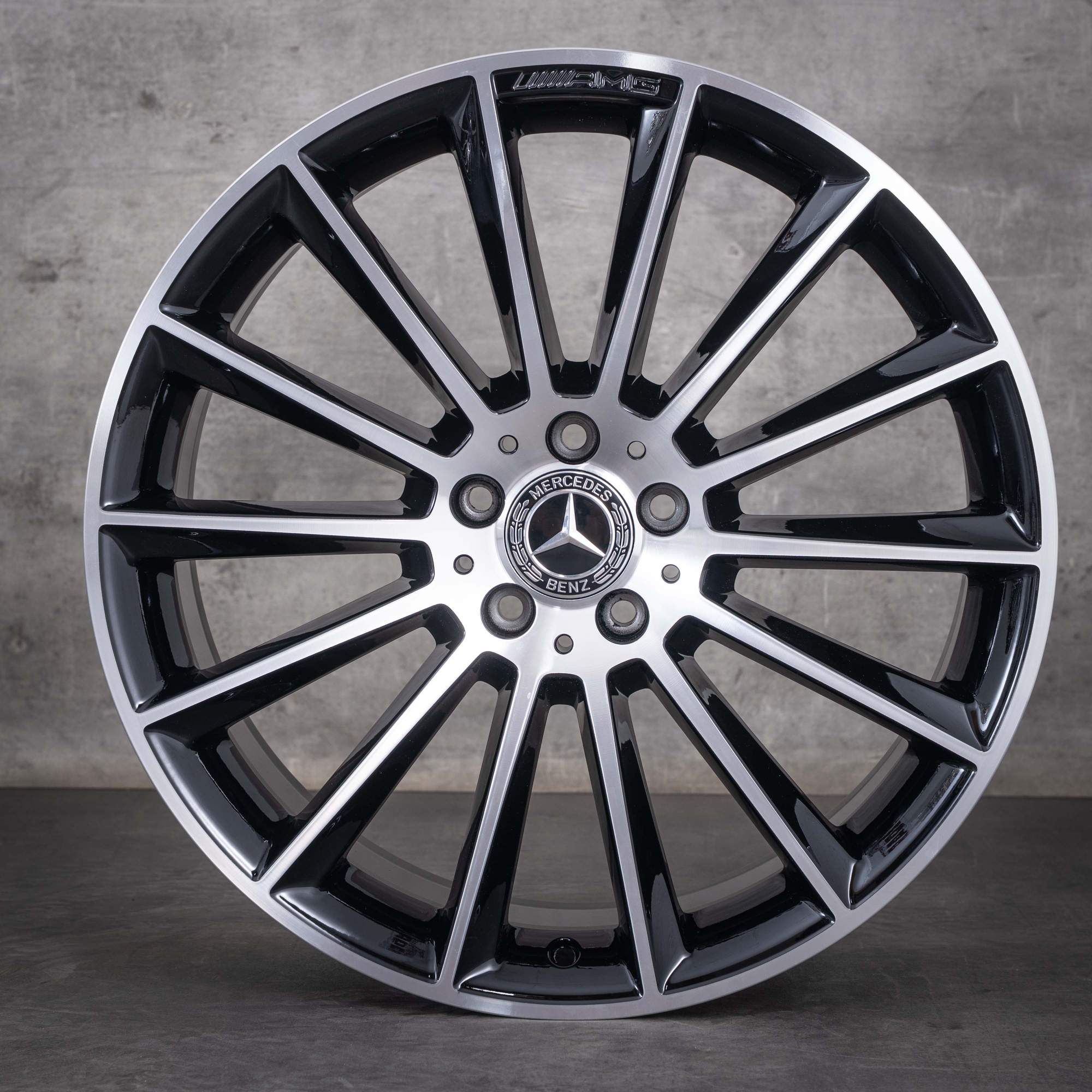 Oryginalne felgi Mercedes-Benz Klasy E AMG 20 cali W213 S213 C238 A238 A2134012200 A2134012300 czarne z efektem diamond cut NOWE