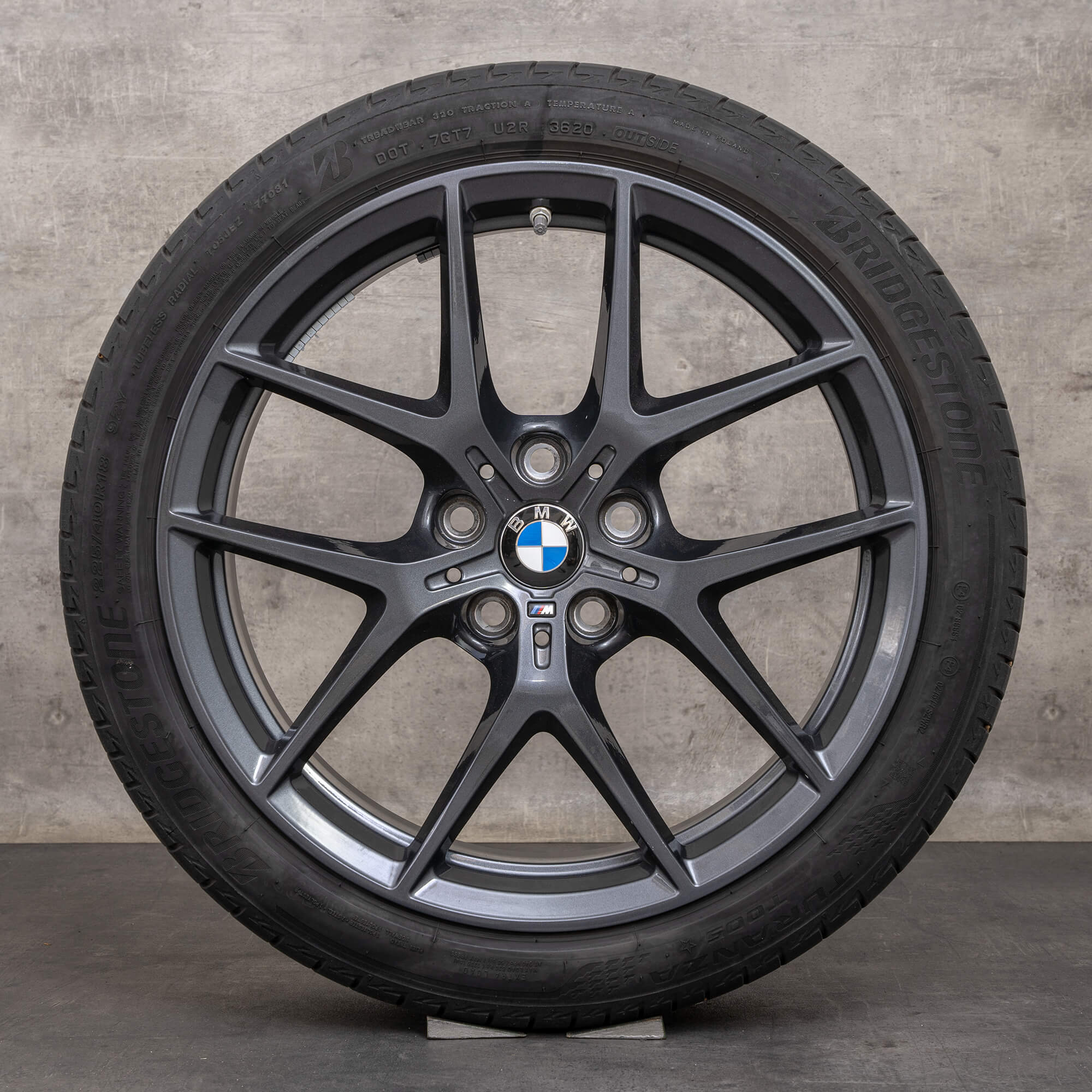 Orijinal BMW 1 serisi 2 jantlar 18 inç F40 F44 Gran Coup Sommerrder Styling 554 M 8092353 orbitgrey