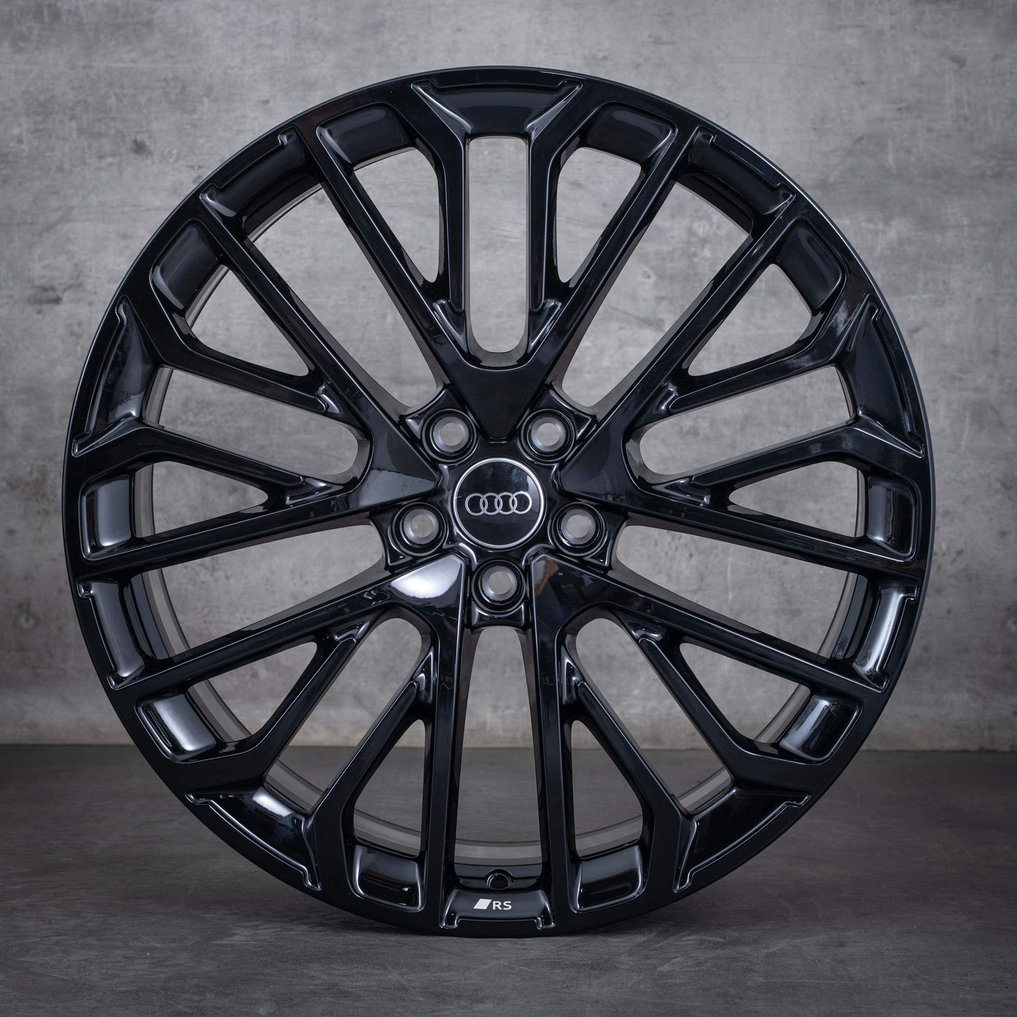 Oryginalne felgi Audi A6 S6 21 cali 4K C8 C9 4P0601025N czarny połysk NOWOŚĆ