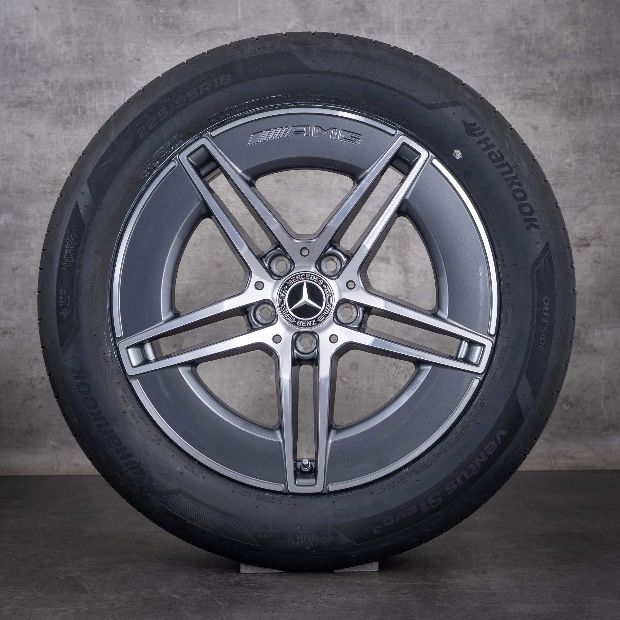 OEM Mercedes-Benz E-Class AMG 18inch rims W214 S214 summer wheels A2144011700 Himalaya Gray diamond cut