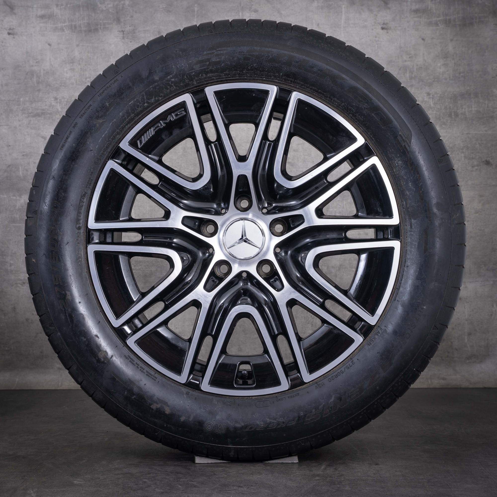 Alkuperäiset Mercedes-Benz G-sarjan 20 tuuman vanteet W465 kesärenkaat A4654012300 diamond cut mustat