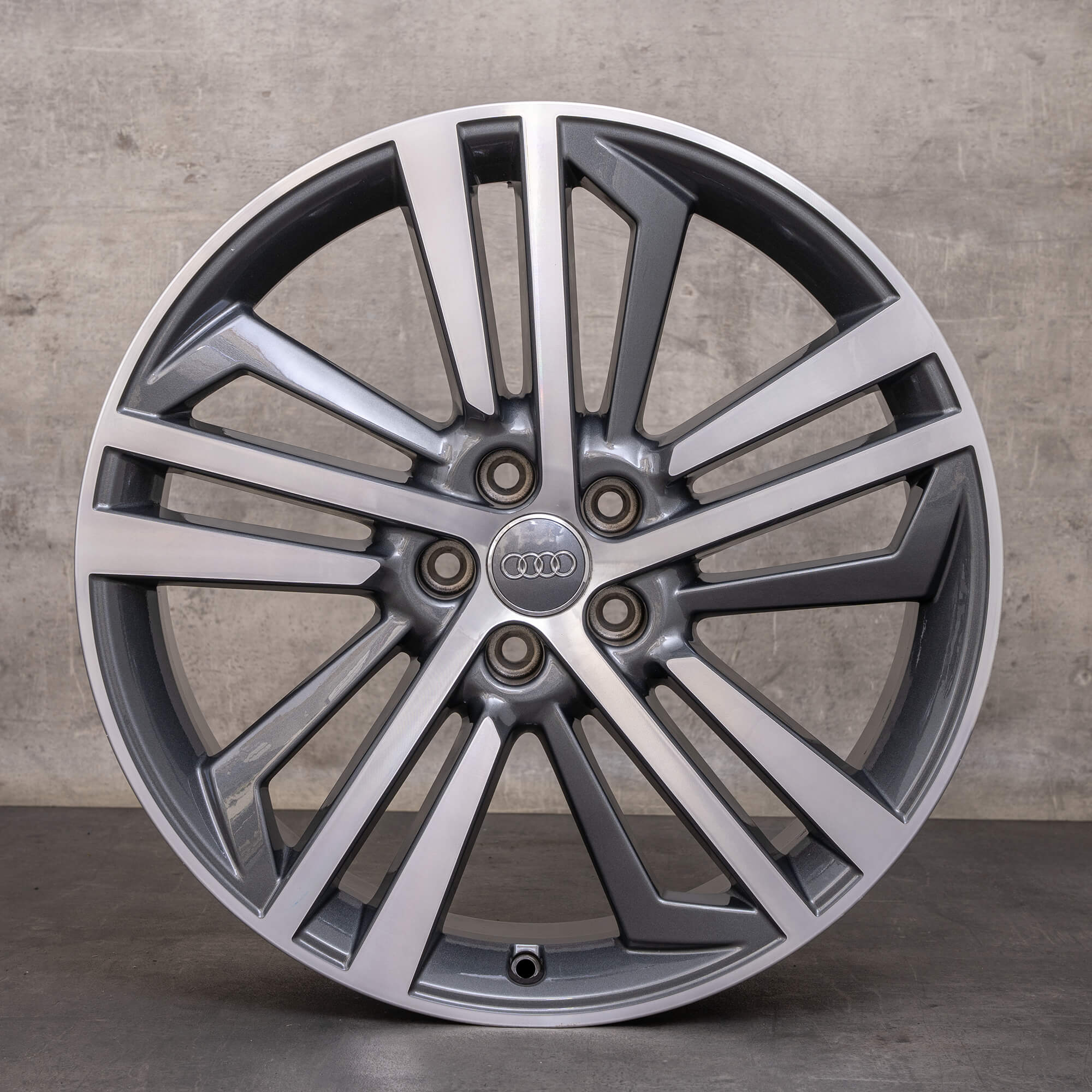 OEM Audi Q5 SQ5 rims 20 inch FY 80A601025AE titanium polished