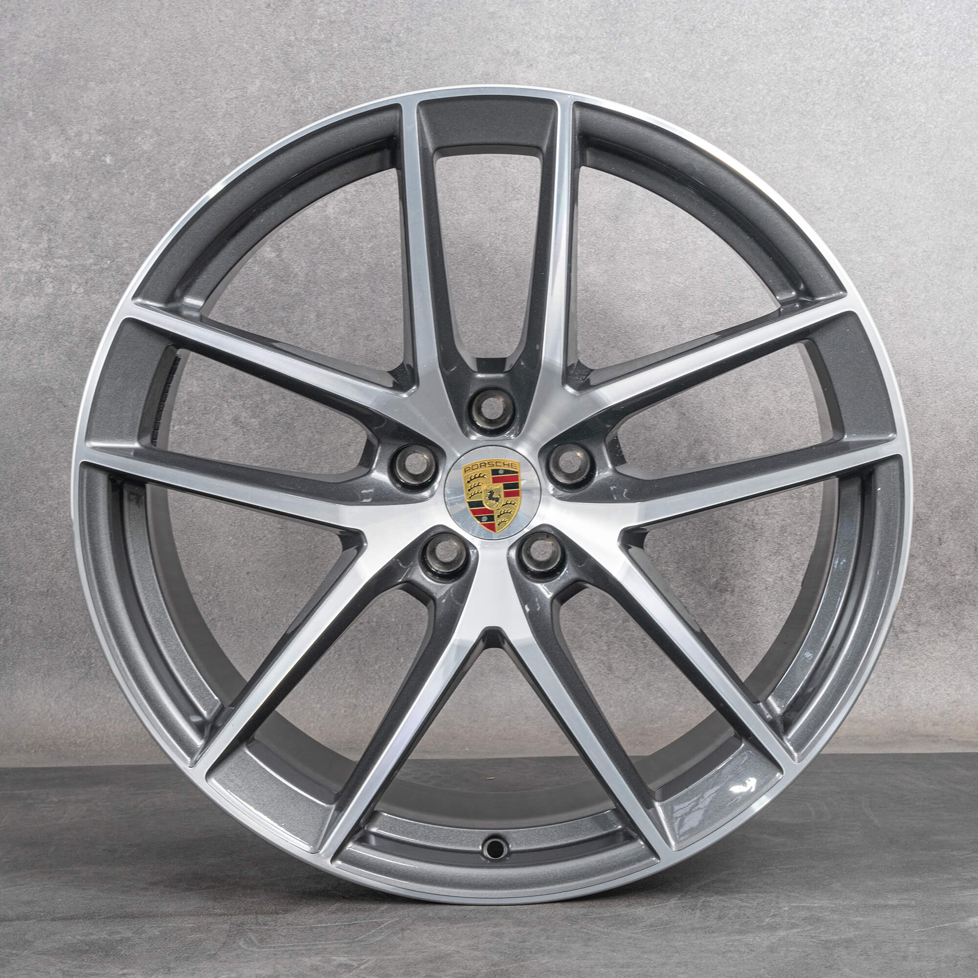 1x Oryginalna felga aluminiowa Porsche 20 cali Macan 10J x ET E19 95B601025EK OC6