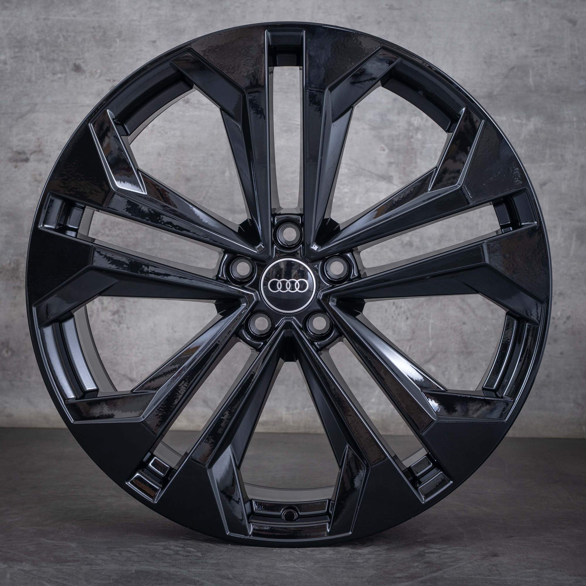 Alkuperäiset Audi A6 Allroad 20 tuuman vanteet 4K C8 4K9601025E musta kiiltävä