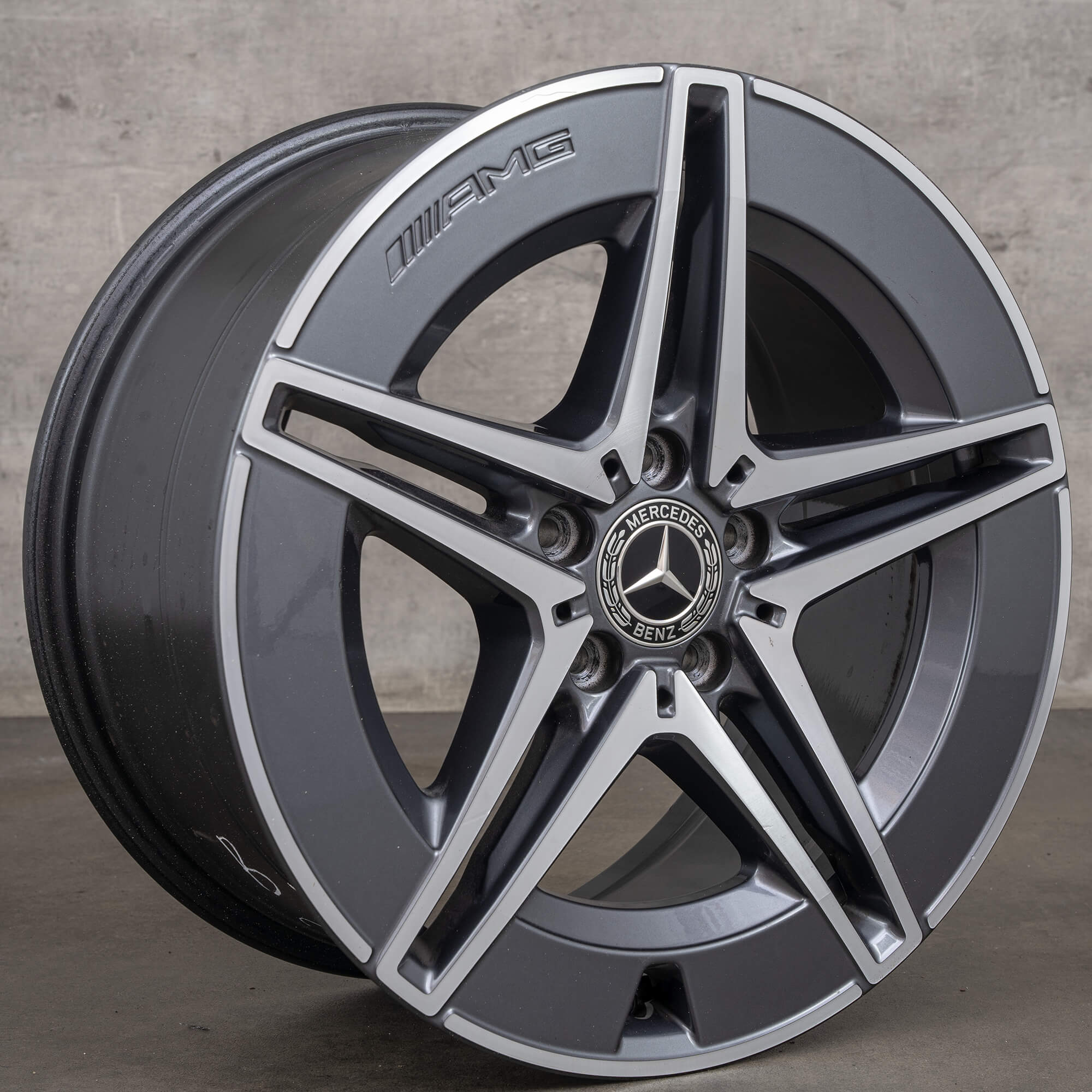 AMG Mercedes C-Class Hybrid W206 S206 18 tums fälg bakaxel A2064016600