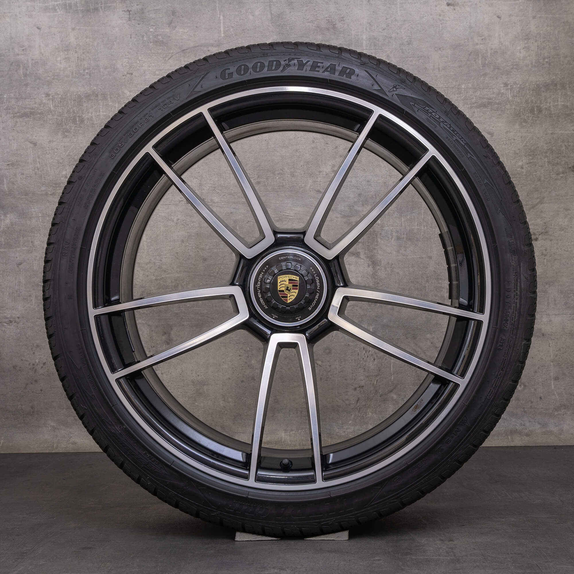 Oryginalne koła zimowe Porsche 911 20 cali 992 I Turbo & S Kabriolet 992601025AB 992601025AC czarne Polerowane