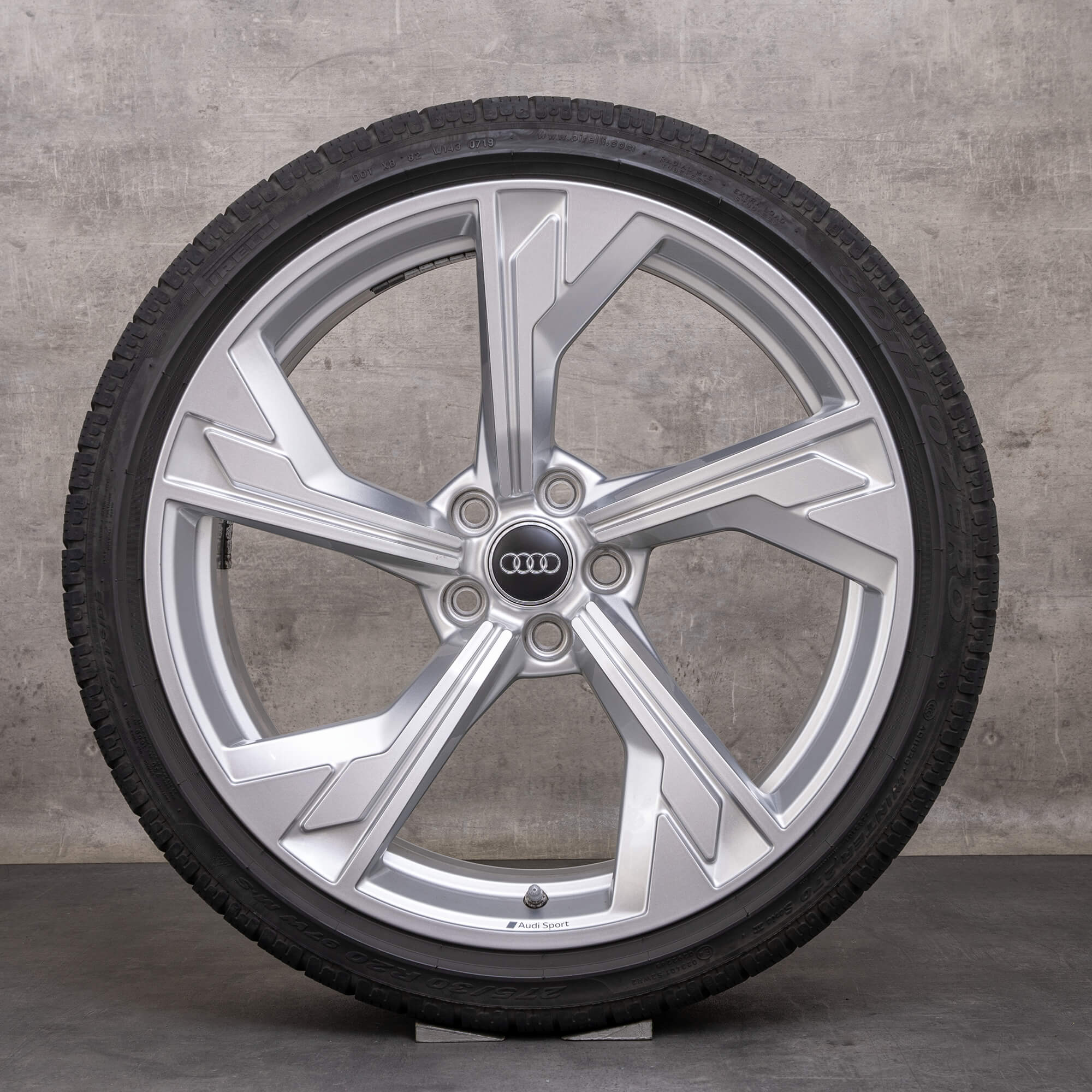 Original Audi RS4 RS5 Winterräder 20 Zoll B9 8W F5 Felgen Flag 8W0601025DT silber