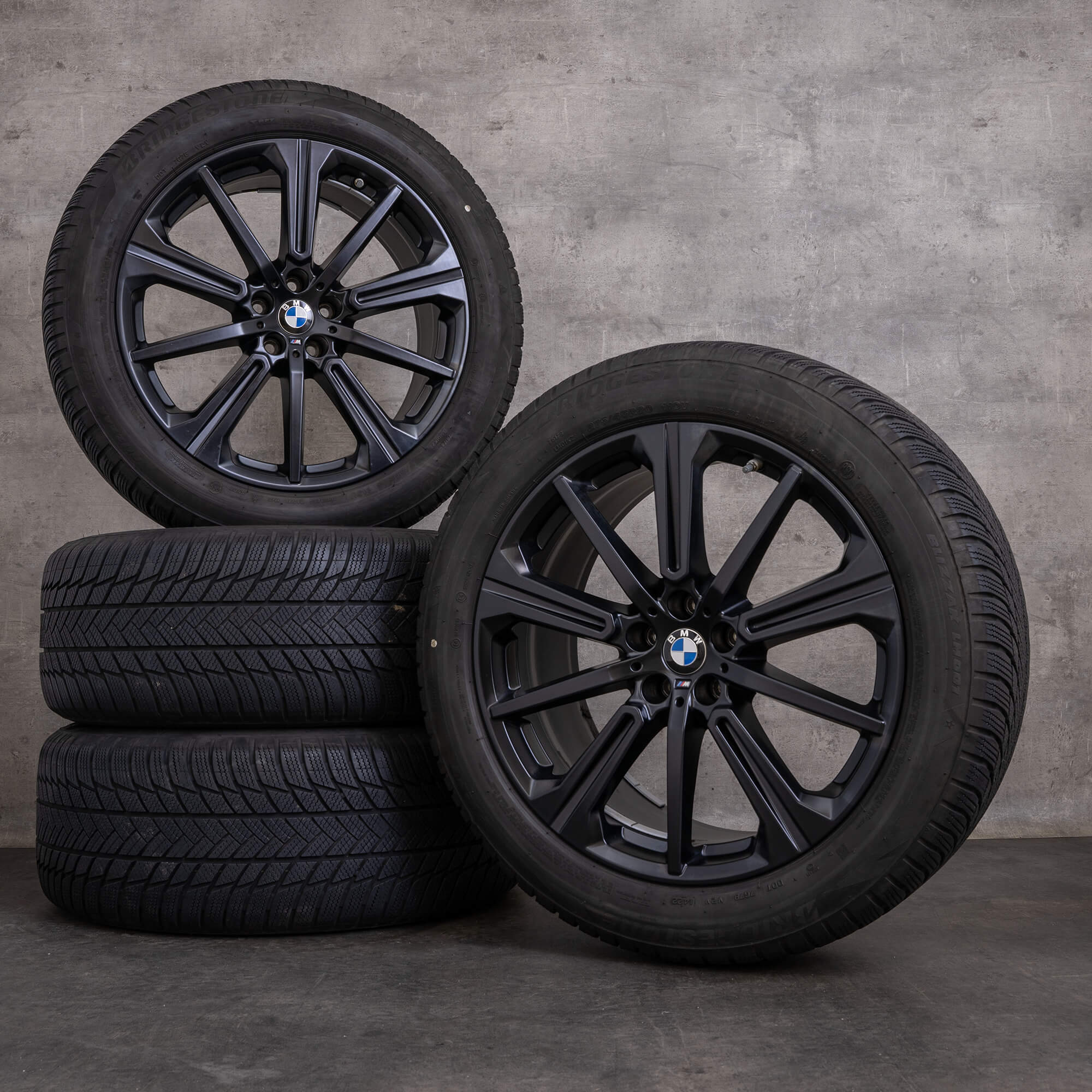 Original BMW X5 X6 jantes e pneus inverno 20 polegadas G05 G06 estilo 748 M 6883765 preto mate