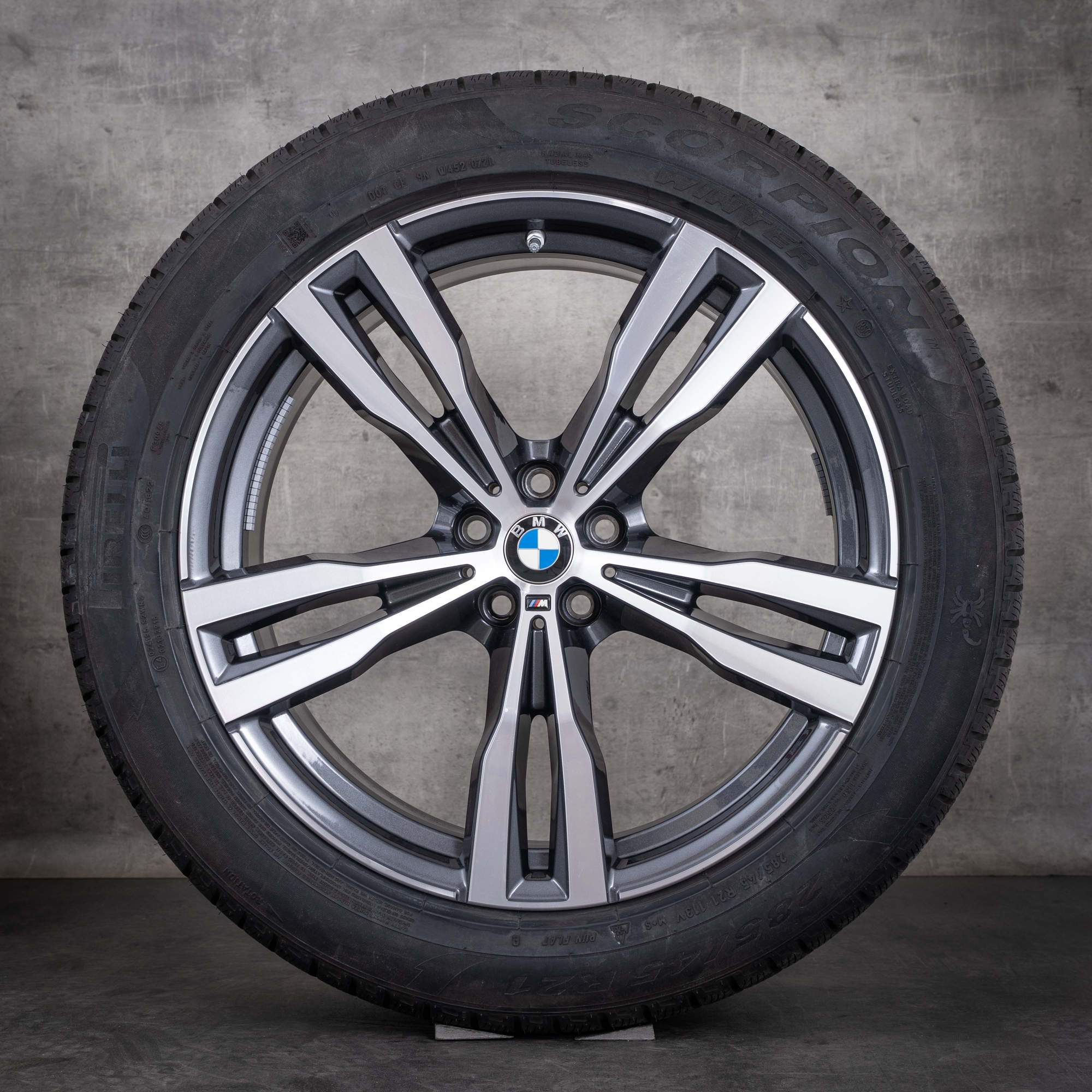 Alkuperäiset BMW X7 -talvirenkaat, 21 tuumaa, G07-vanteet, Styling 754 M, 8074220, midnight grey, kiillotettu