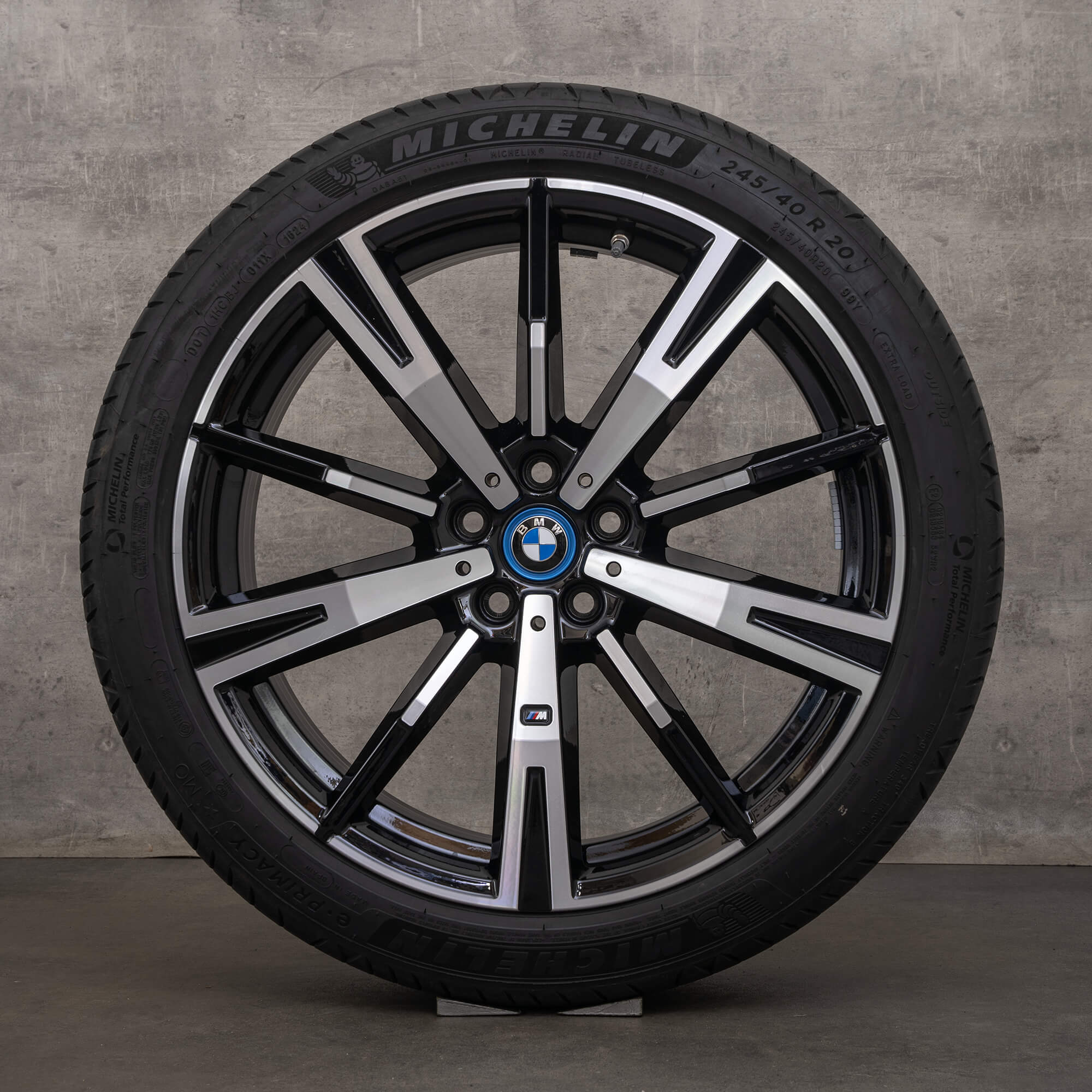 OEM BMW 5 Series i5 rims 20 inch G60 G61 summer wheels Styling 938 M ...