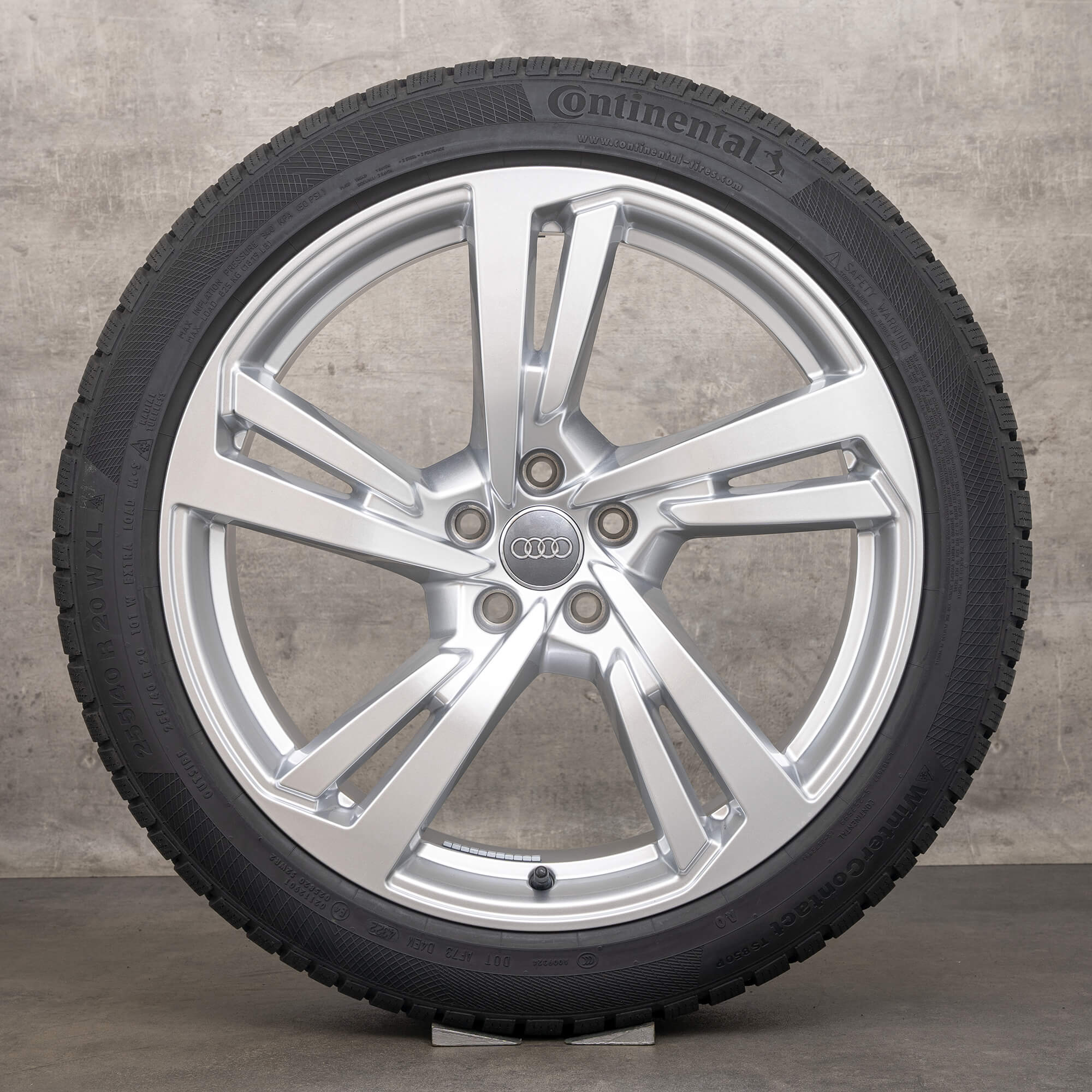 Original Audi A7 S7 vinterhjul 20 tum 4K C8 fälgar / fälg 4K8601025G silver