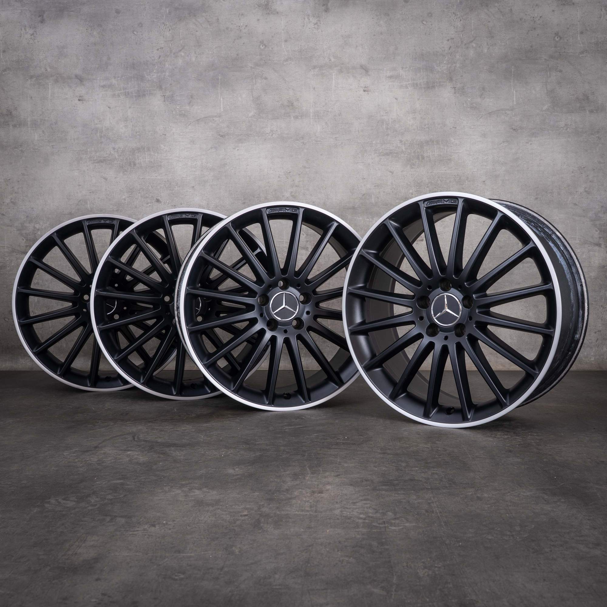 Cerchi originali Mercedes-Benz Classe A A 45 CLA 45 AMG da 19 pollici W176 C117 X117 A1764010502 nero opaco con bordo diamantato