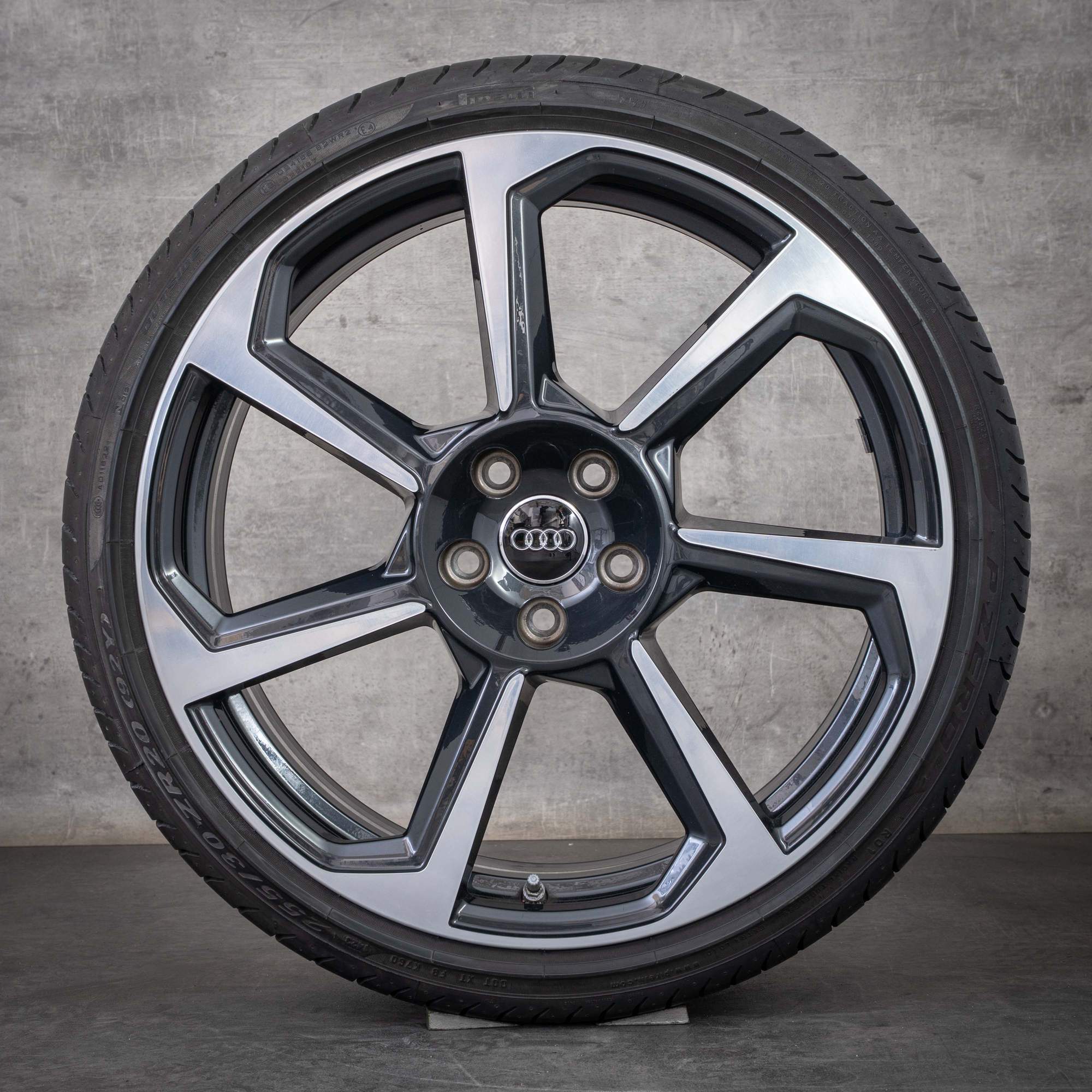 Originali Audi TTRS cerchi 20 pollici 8S RS estivi 8S0601025AE Rotor Design granit lucidato frontalmente