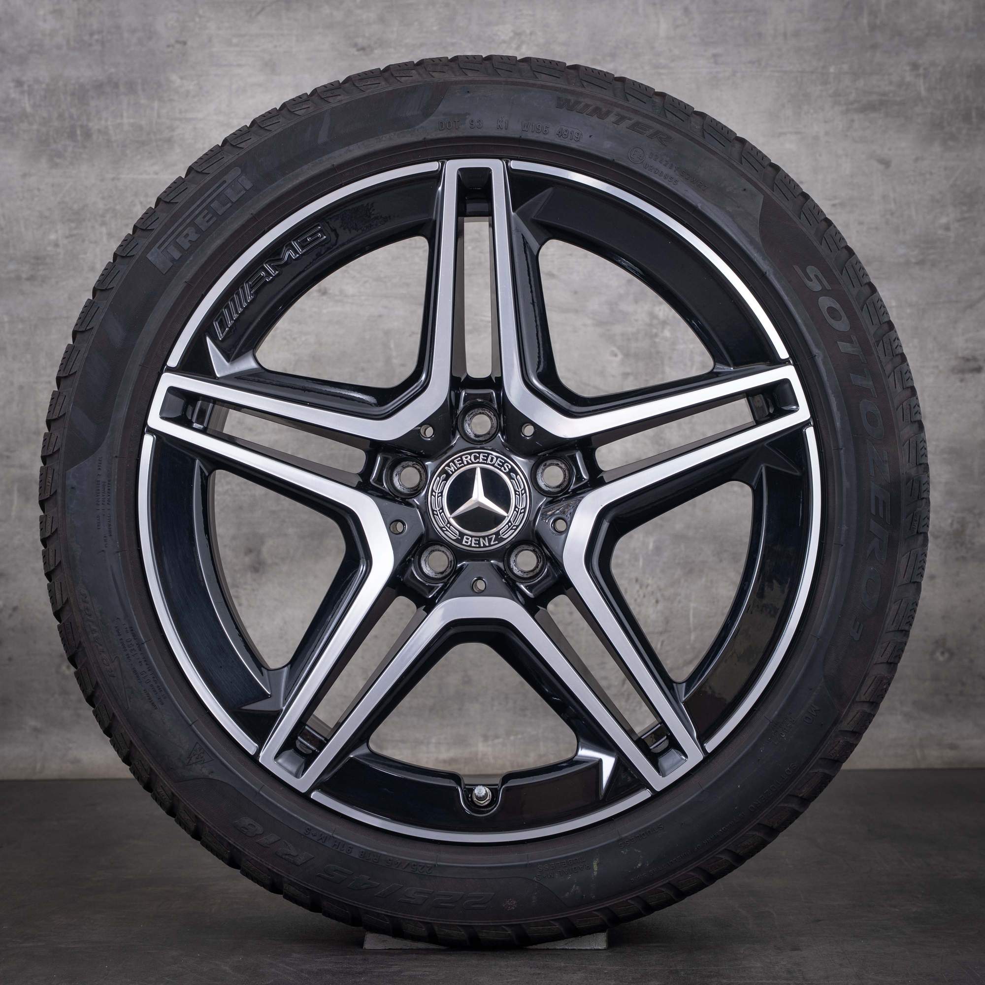 Oryginalne koła zimowe Mercedes-Benz klasy A B Klasse CLA AMG 18 cali W177 V177 W247 X118 C118 model A1774011500 czarne z efektem diamond cut