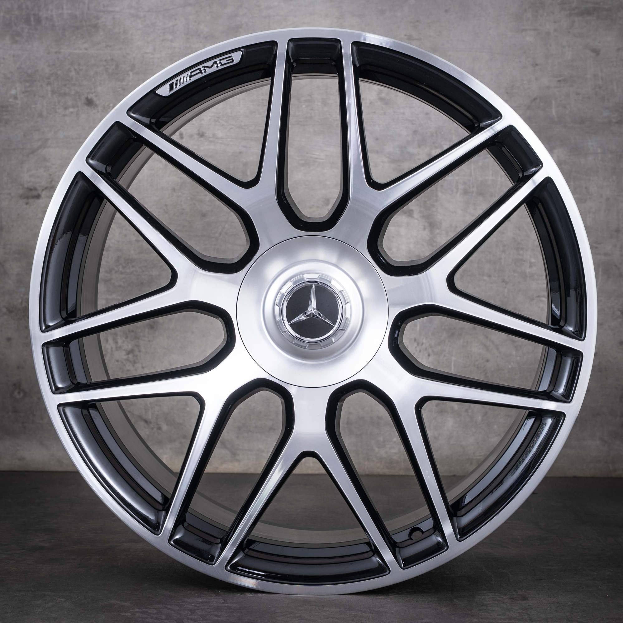 OEM Mercedes-Benz G-Class G63 AMG 22-inch rims W465 W463A A4634012000, Black, diamond cut, NEW