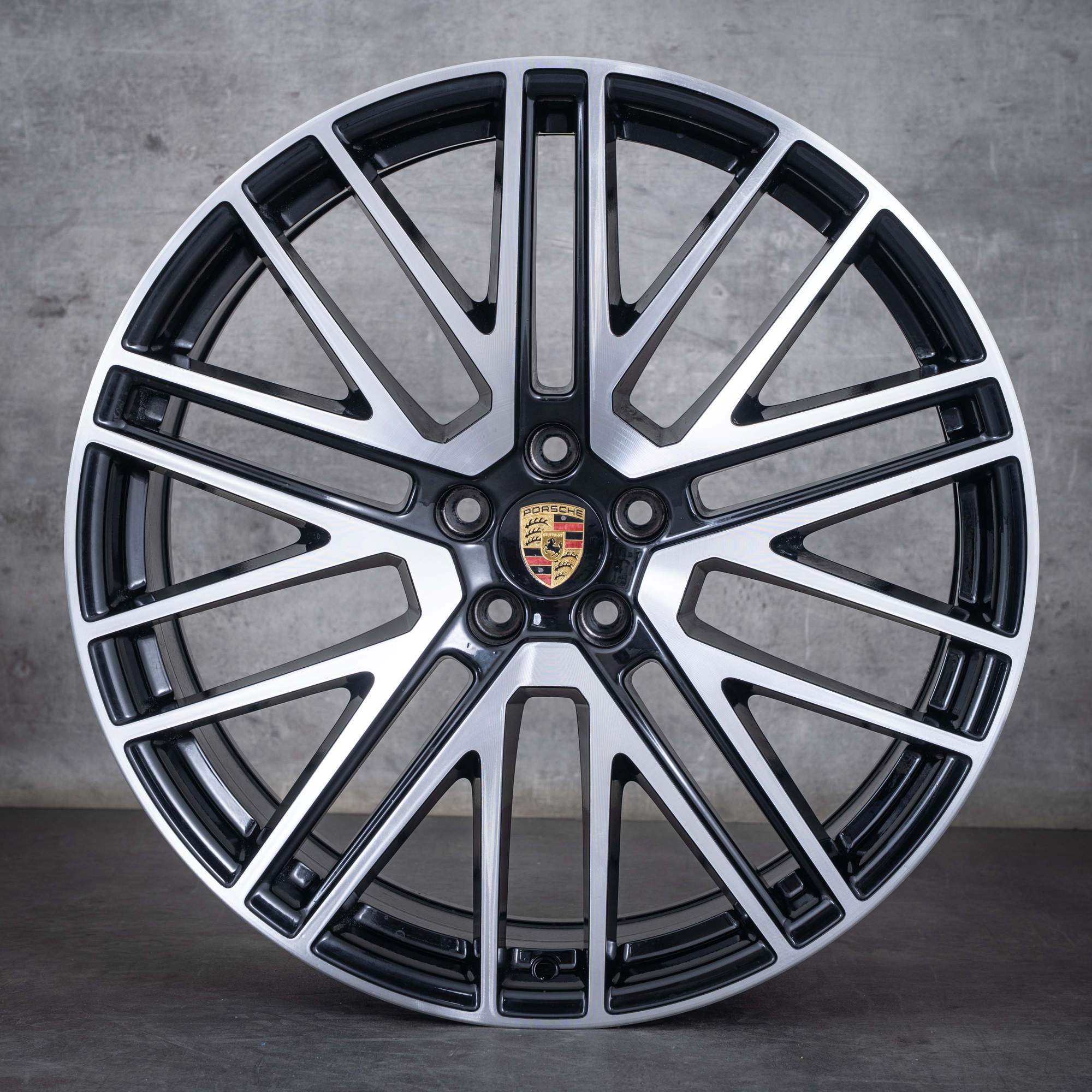 Oryginalne felgi Porsche Macan 21 cali III 95B601025GA 95B601025GB czarne polerowane
