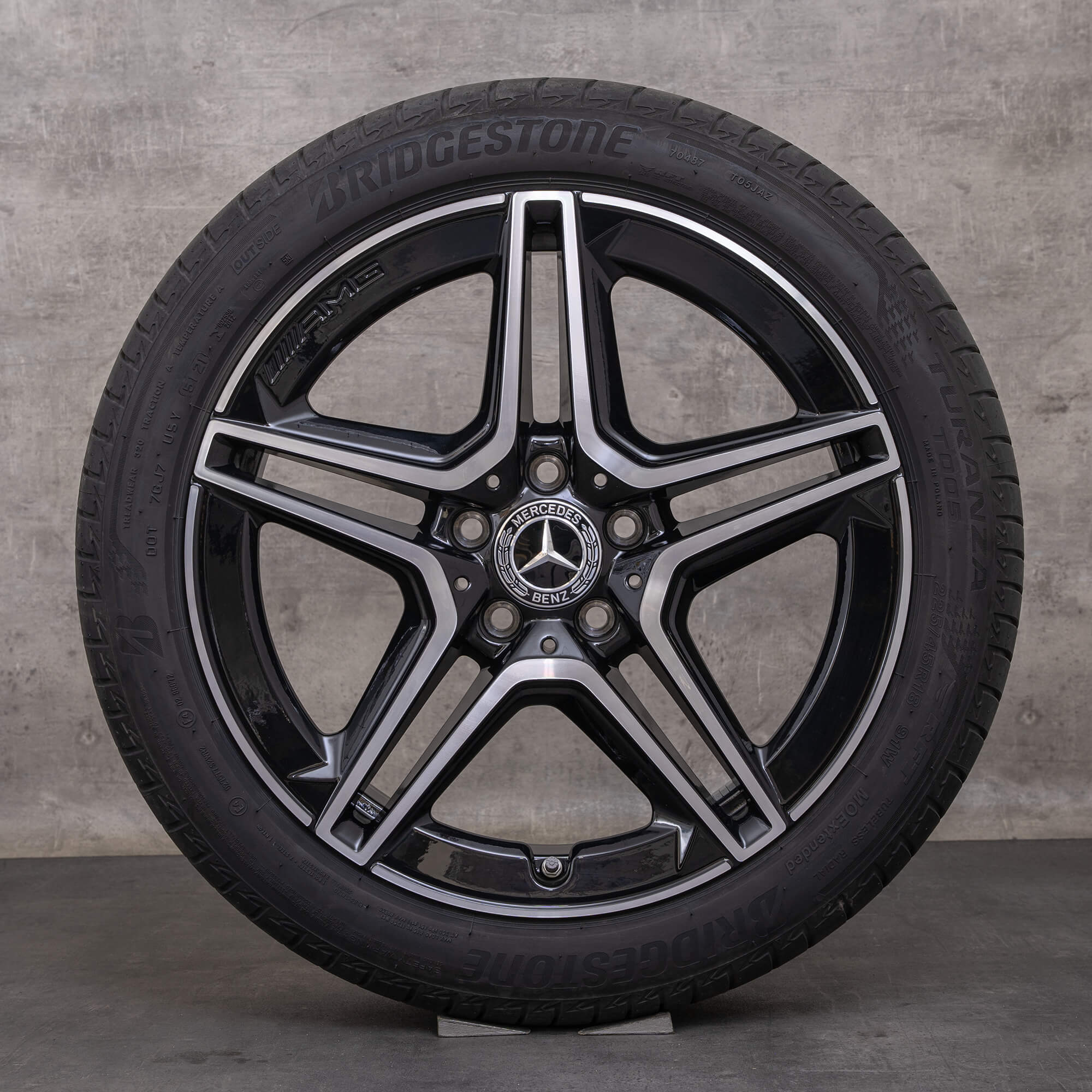 Genuine AMG Mercedes Benz A B Class CLA cerchi 18 pollici W177 V177 W247 X118 C118 ruote estive A1774011500 nero lucido girato