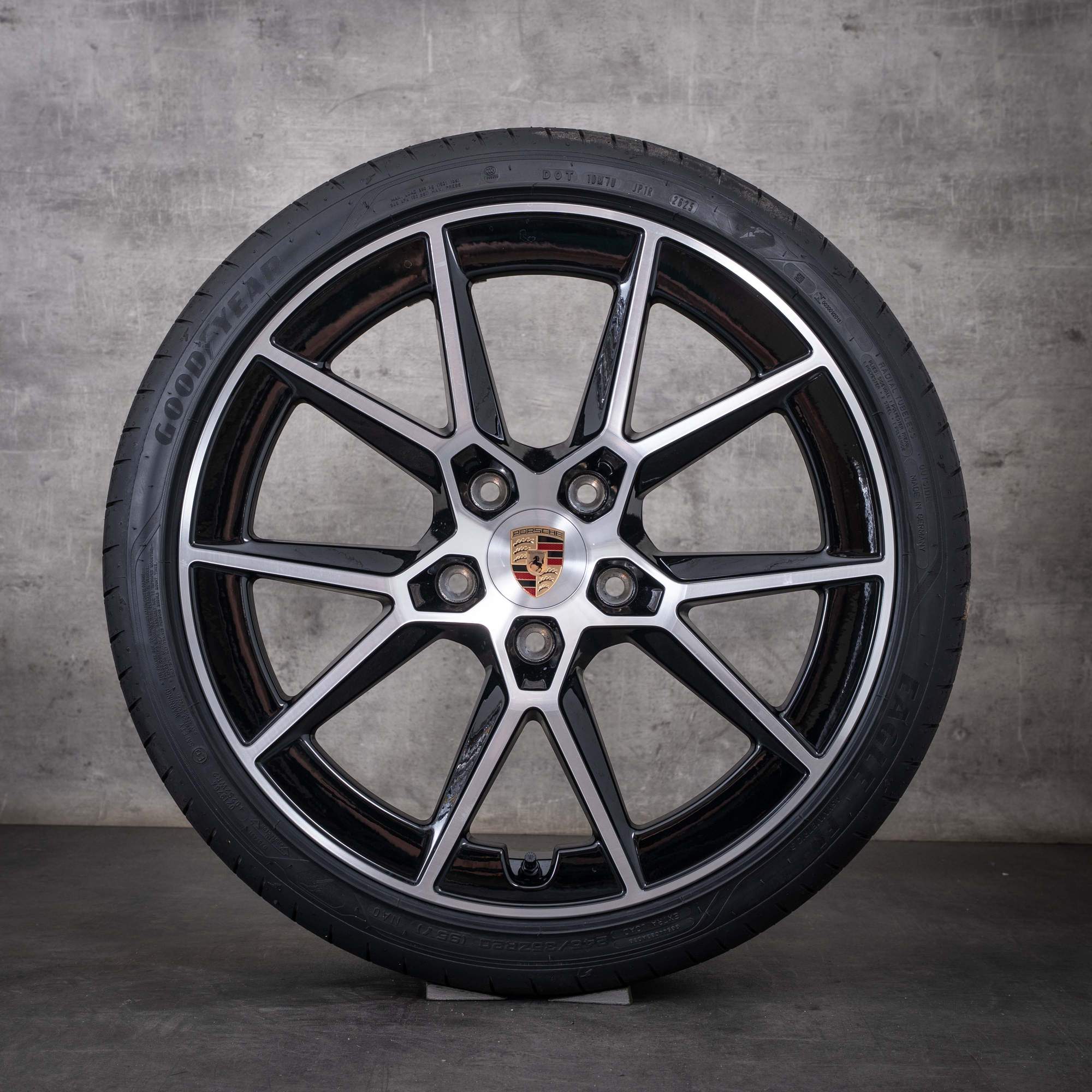 Original Porsche 911 Felgen 20 21 Zoll 992 II Facelift Carrera S Design GTS C4 C2 Sommerräder 992601025BJ 992601025BK schwarz glanzgedreht