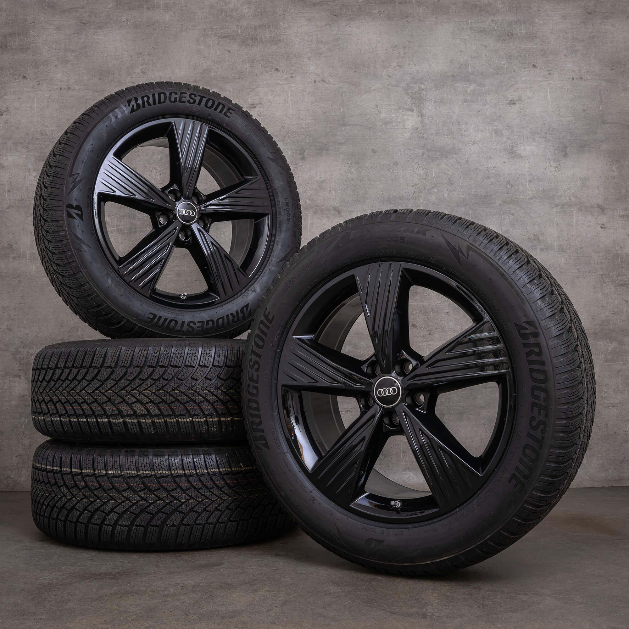 Original Audi Q4 e-tron Winterräder 19 Zoll Felgen Sportback 89A601025B schwarz hochglanz