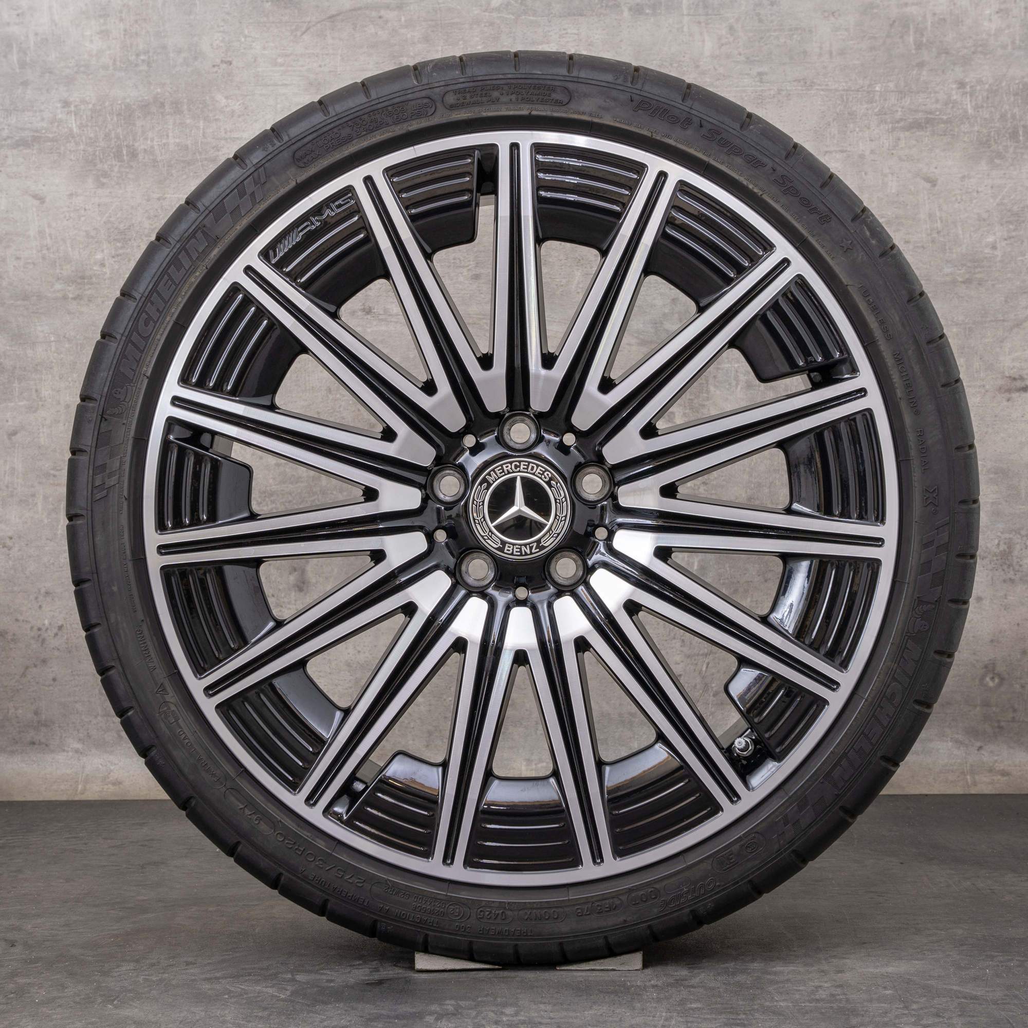Originale Mercedes Benz CLE AMG vinterhjul 20 tommers A236 C236 felger A2364012300 A2364012400 svart frontpolert