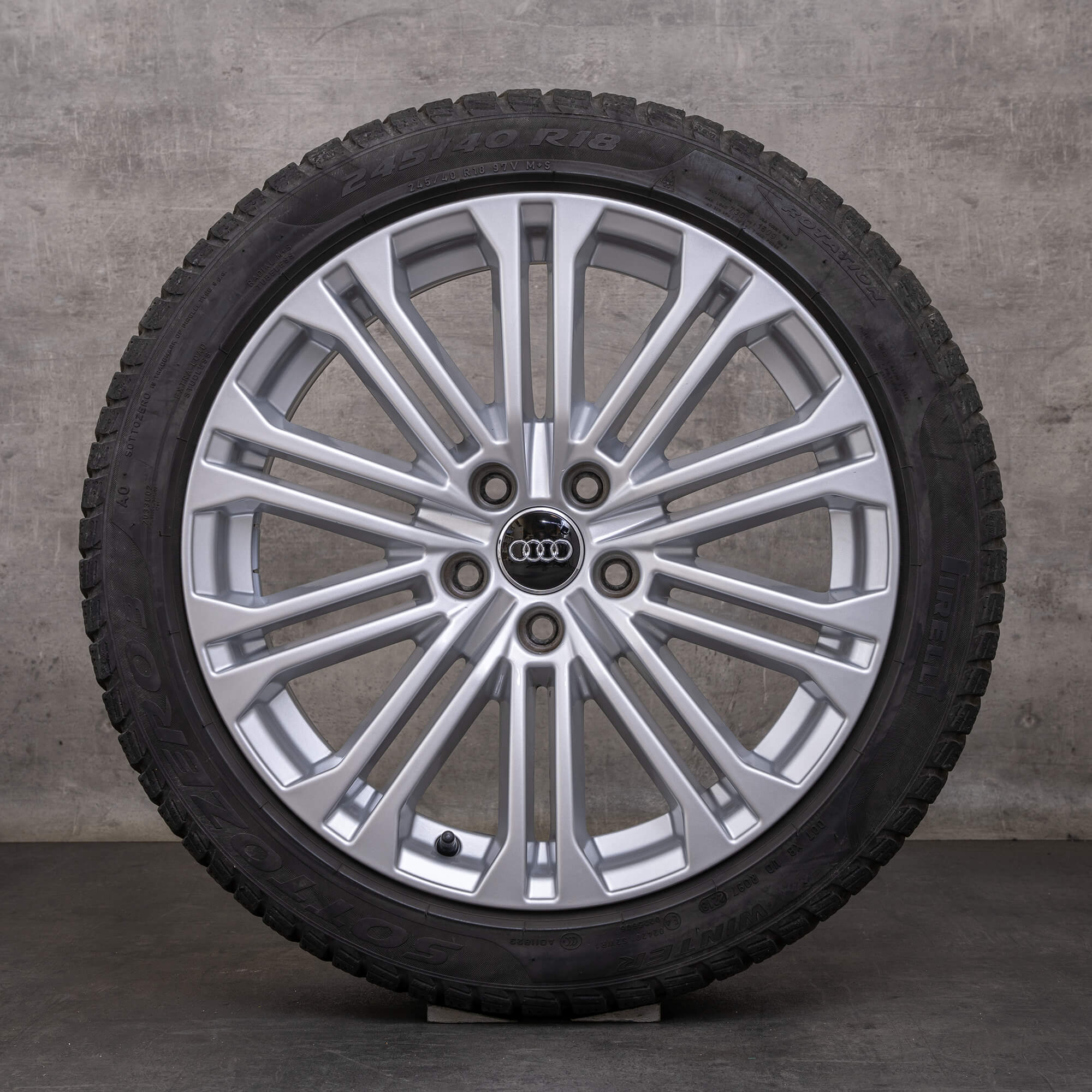 Alkuperäiset Audi A5 S5 talvirenkaat 18 tuuman F5 8W B9 vanteet 8W0601025EE hopea kiiltävät