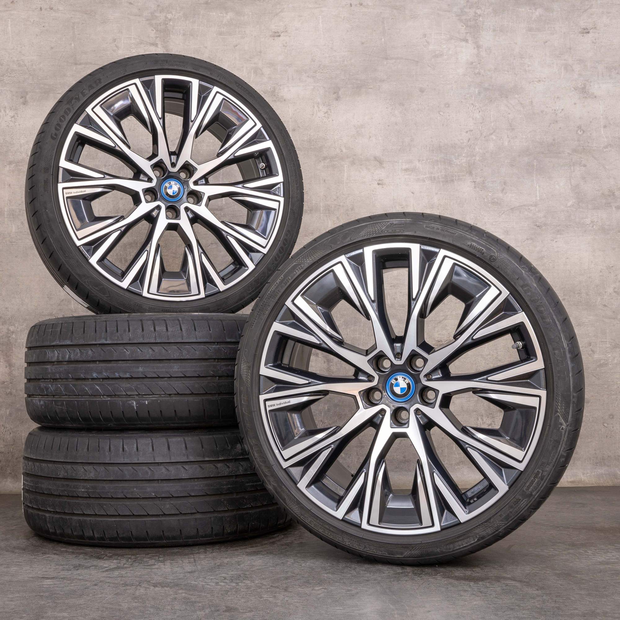 Original BMW fälgar 20 tum 4-serie i4 G26 Gran Coupe sommarhjul 8747310 8747311 styling 862i orbit grå glansig svarvad
