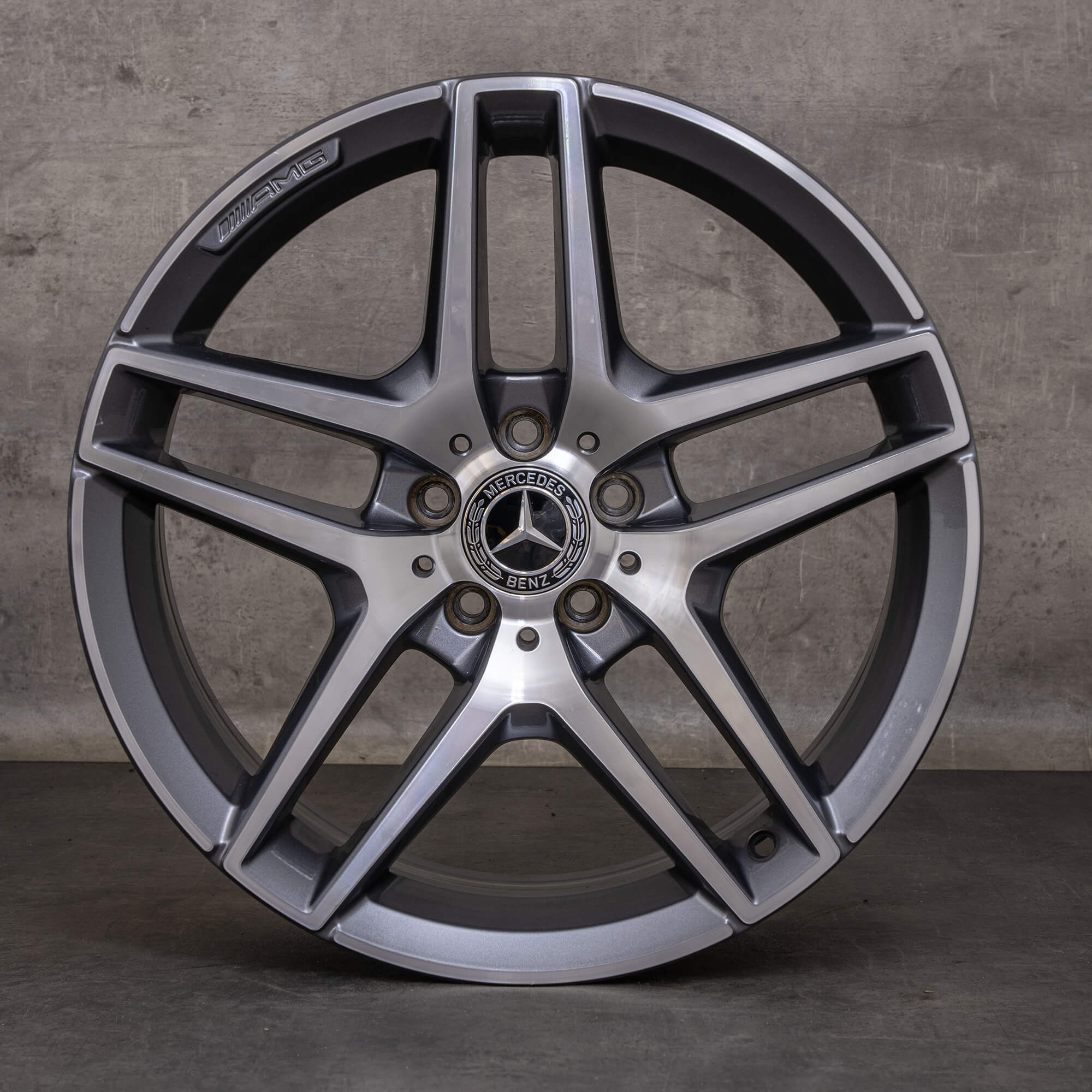 Alkuperäiset Mercedes Benz S-sarjan AMG talvirenkaat 19 tuuman W222 A217 C217 vanteet A2224010000 himalajanharmaa Kiillotettu