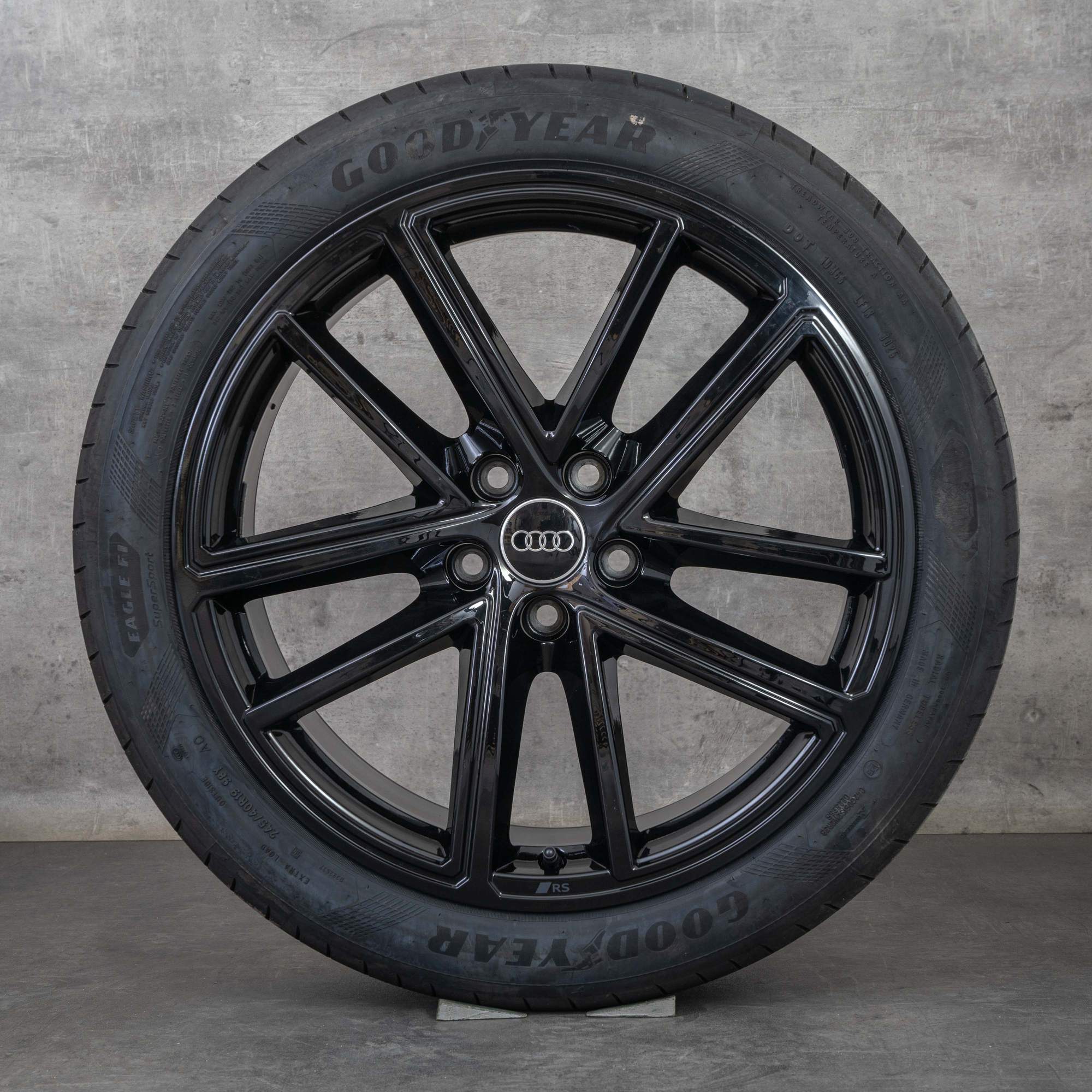 Originais Audi A5 S5 jantes e pneus inverno 19 polegadas B10 8B3601025BA preto brilhante