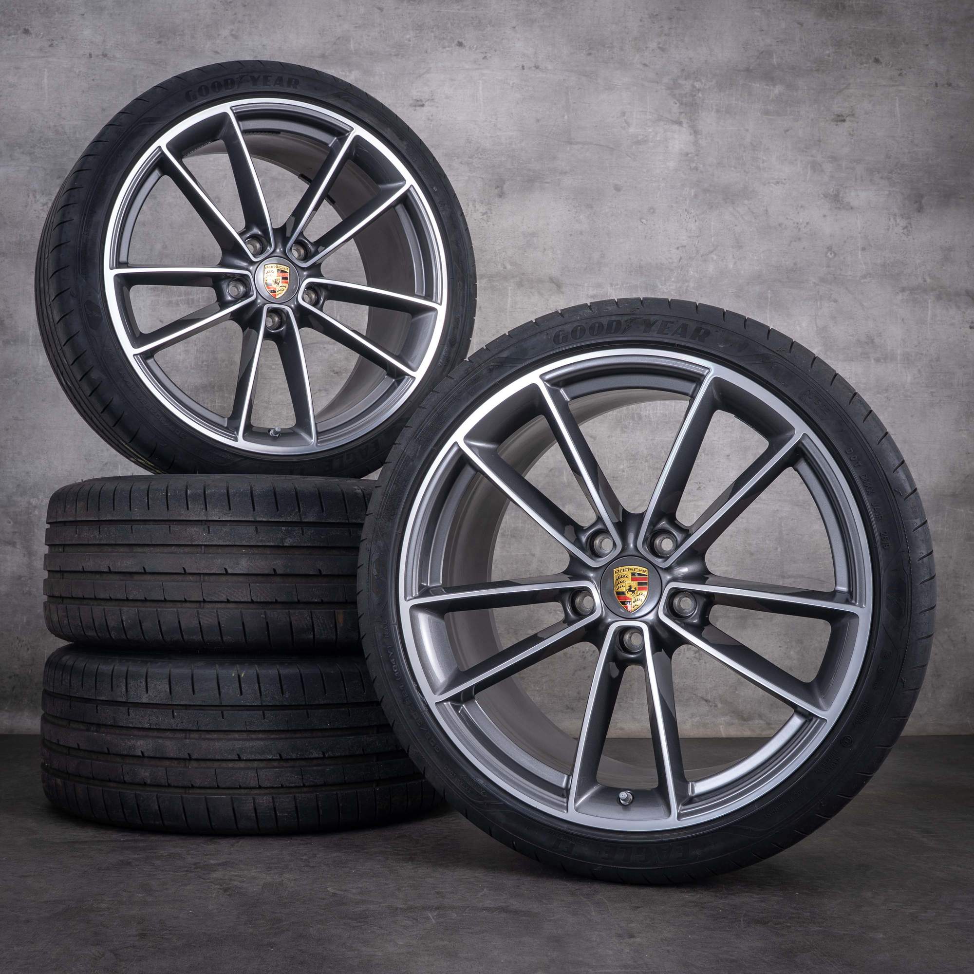 Original Porsche 992 I Sommerräder 20 21 Zoll Carrera S 4 GTS Felgen 992601025H 992601025J titan glanzgedreht