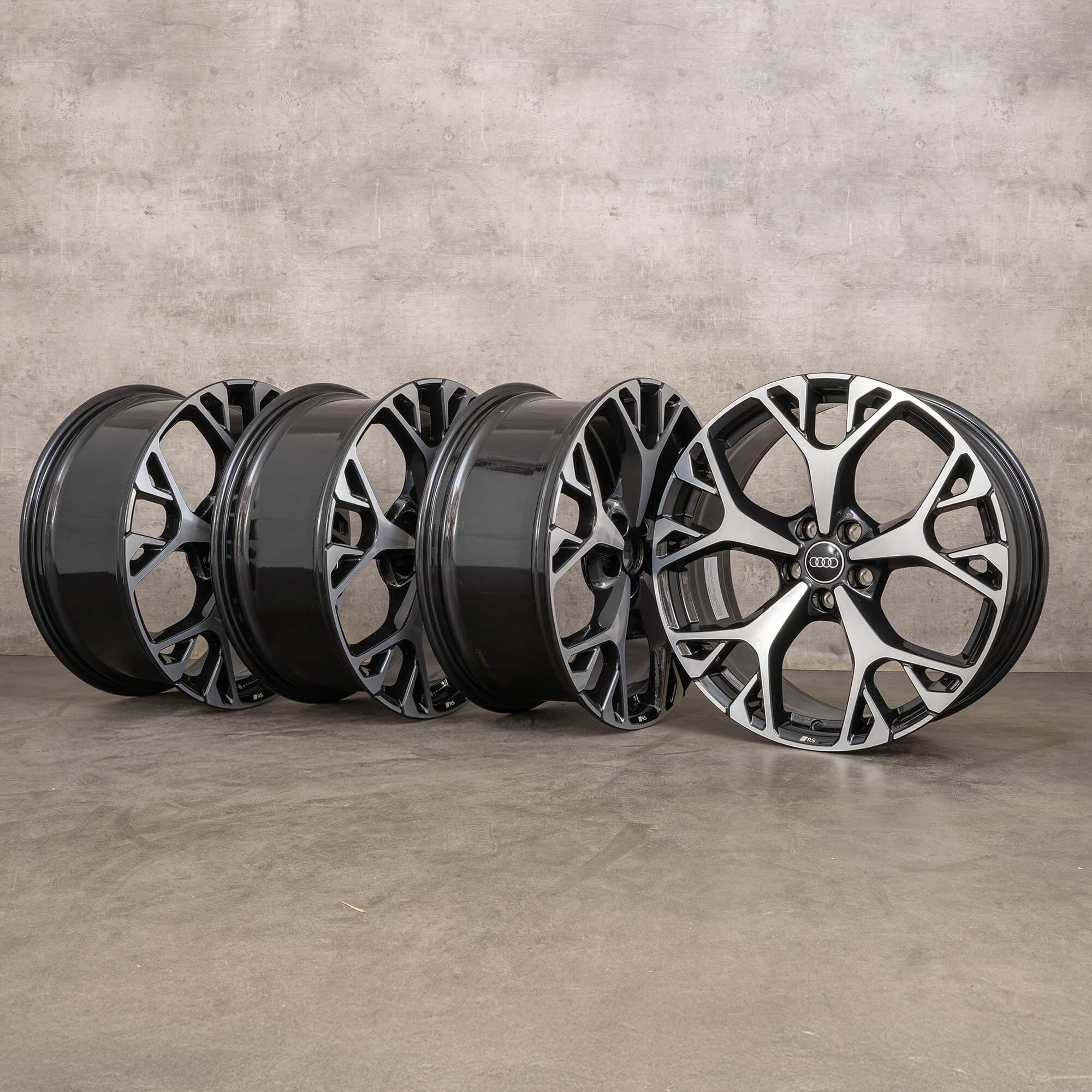 Oryginalne felgi Audi A6 20 cali 4P C9 Avant 4P0601025L czarne polerowane 8,5 x ET43 NOWOŚĆ