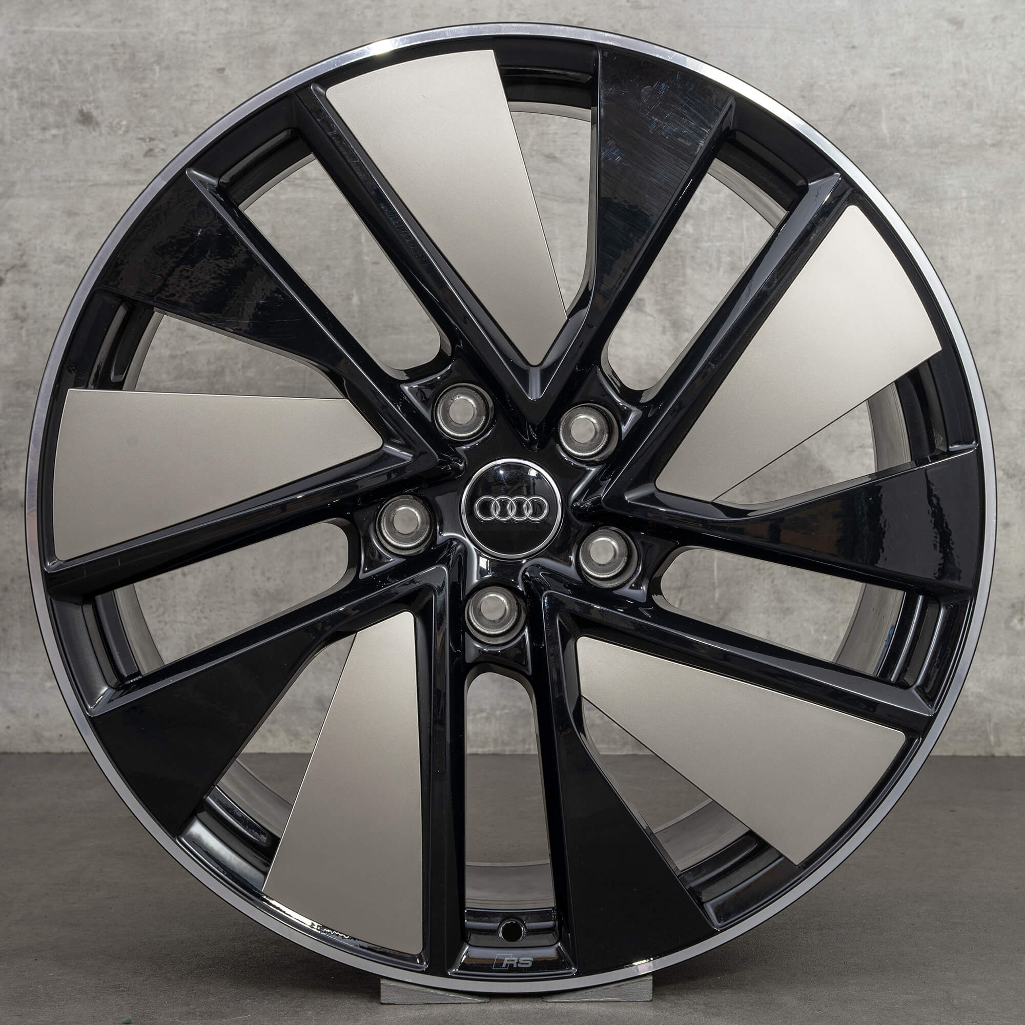 Audi 21 tommer fælge e-tron GT RS 4J3601025J 4J3601025K aluminiumsfælge