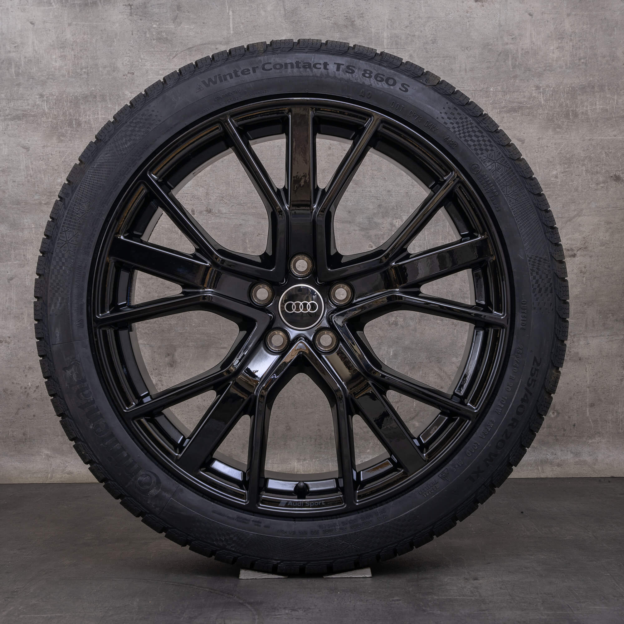 Original Audi Q3 RSQ3 fälgar 20 tum F3 vinterhjul 83A601025BD svart glans NY