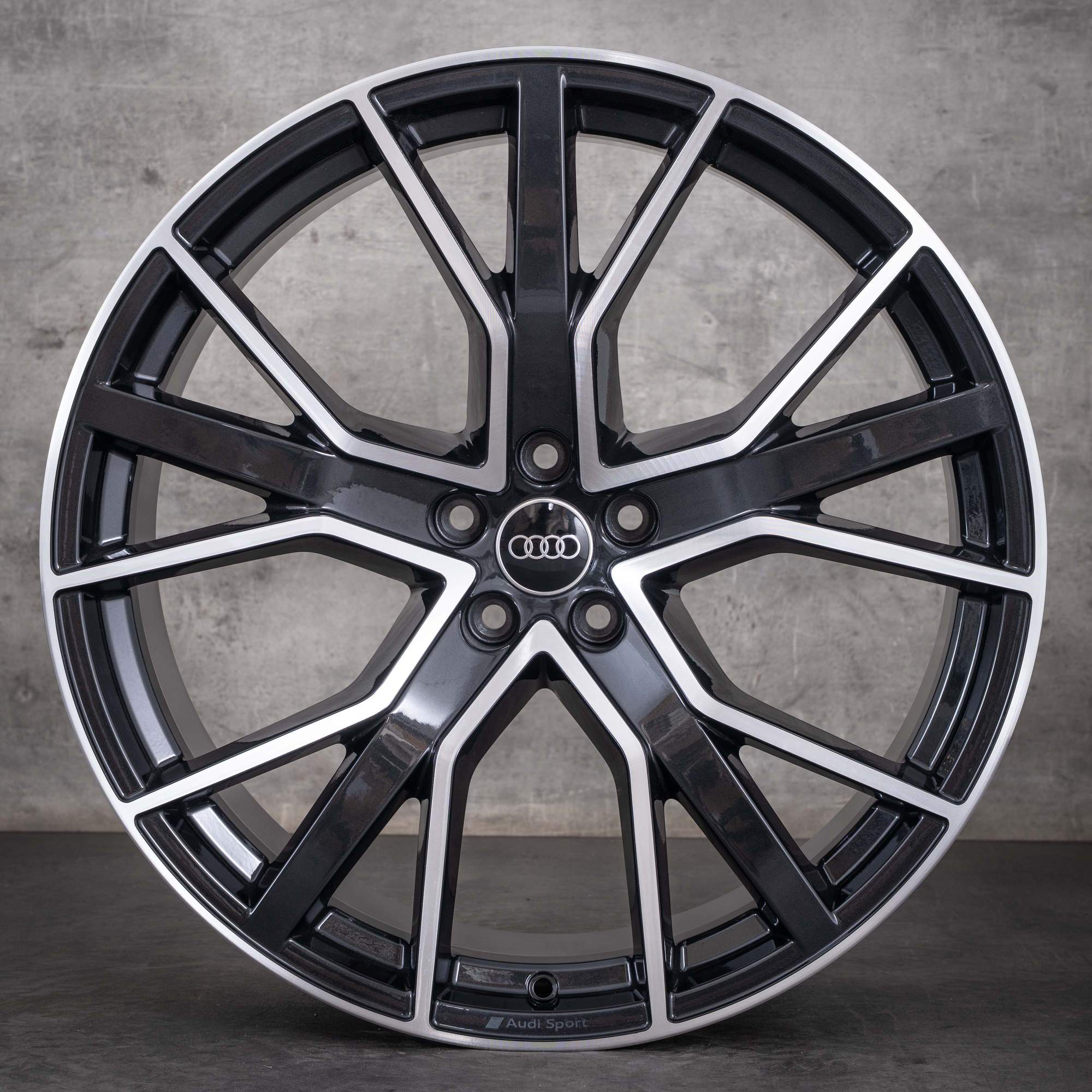 OEM Audi Q8 SQ8 22inch 4M8 4M8601025CP granite diamond cut rims
