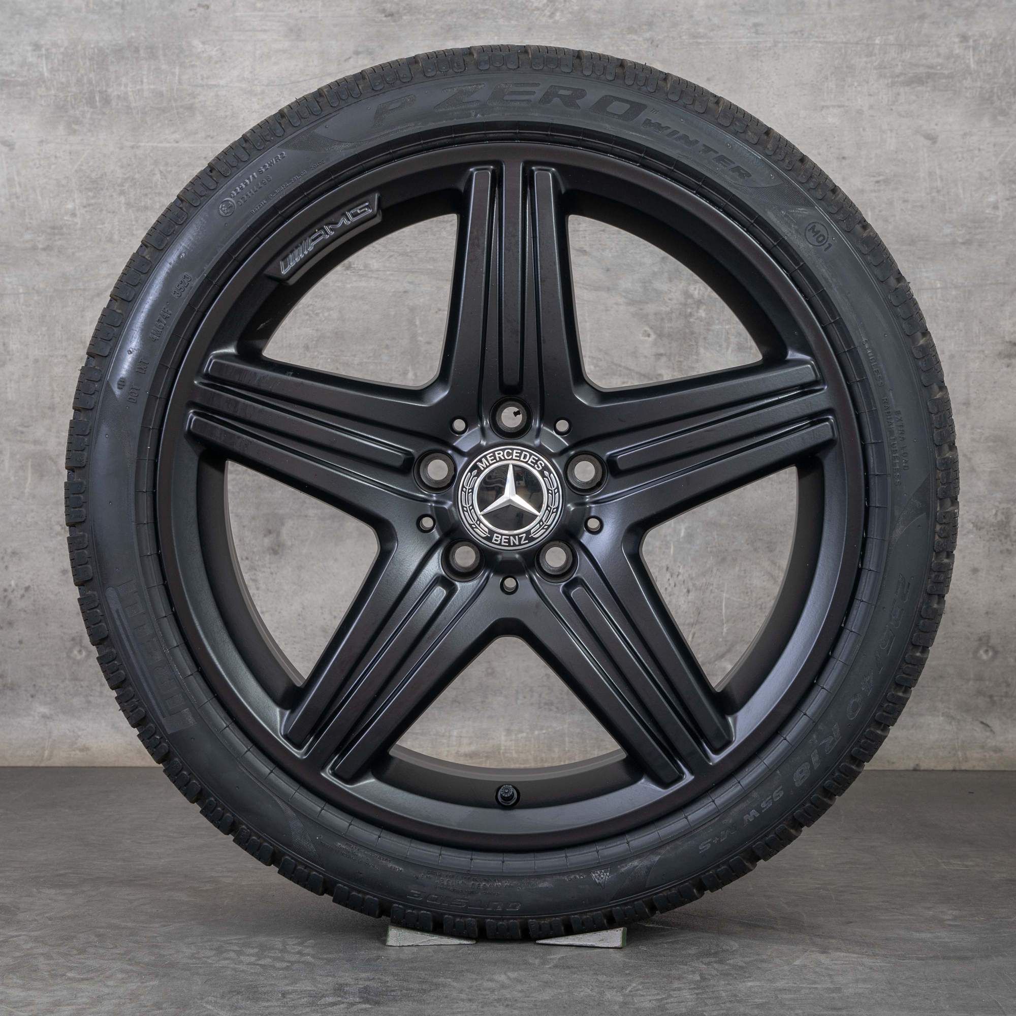 Alkuperäiset Mercedes Benz A-sarja A45 CLA45 AMG vanteet 18 tuuman W176 C117 kesäpyörät A1764010402 musta matta