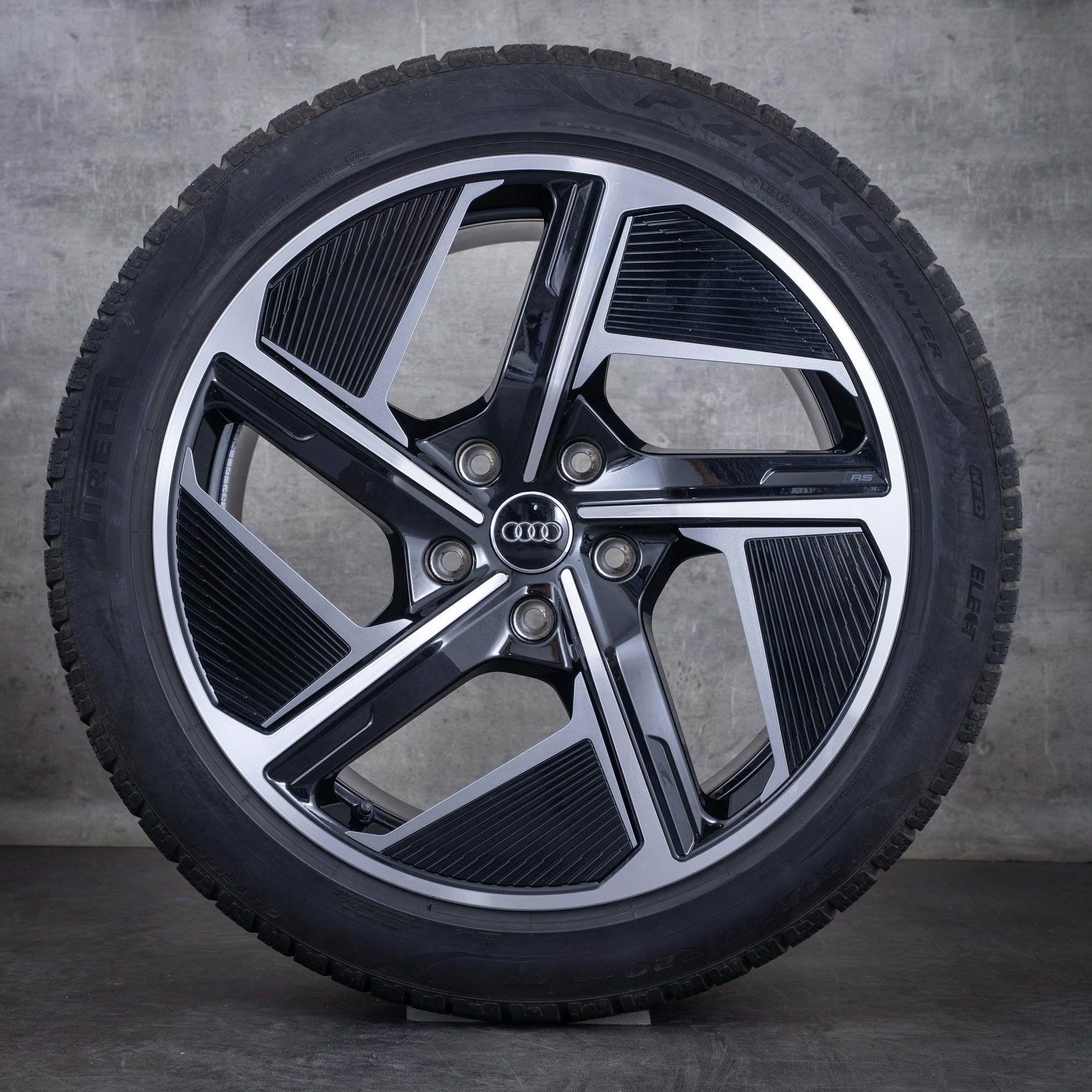 Oryginalne koła zimowe Audi e-tron GT & RS 20 cali FW felgi Aero 4J3601025F 4J3601025H czarne Polerowane