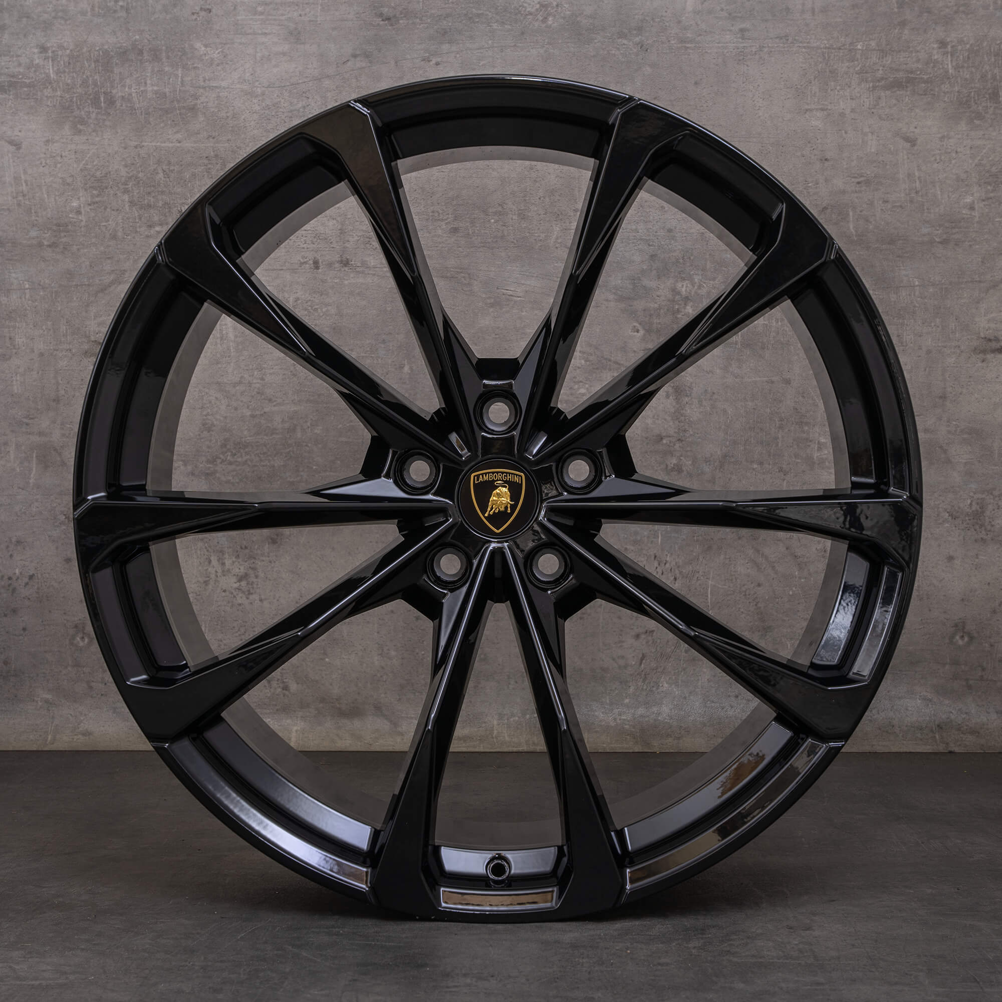 Original Lamborghini Urus fälgar / fälg 23 tum 4ML601025CP 4ML601025CR svart glans