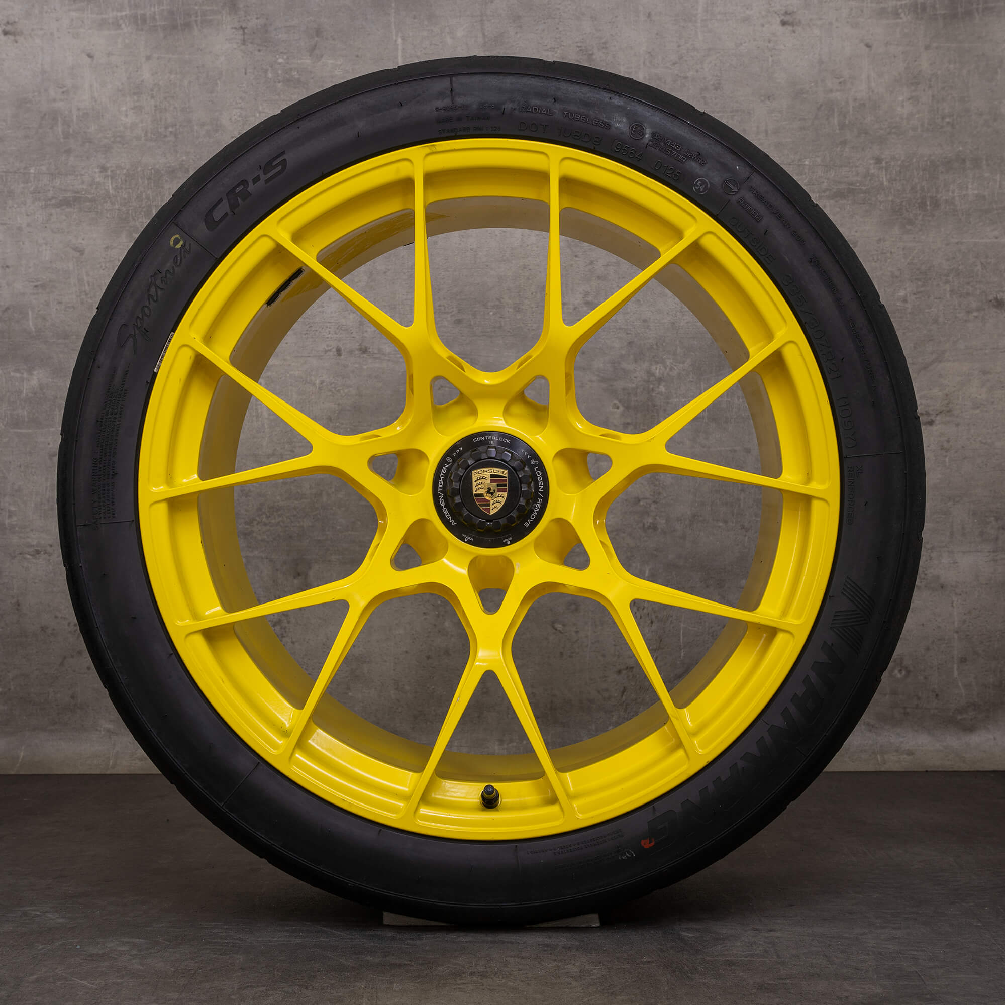 Original Porsche 911 Sommerräder 992 GT3 RS Felgen 20 21 Zoll Felgen 9GT601025AF 9GT601025AH gelb