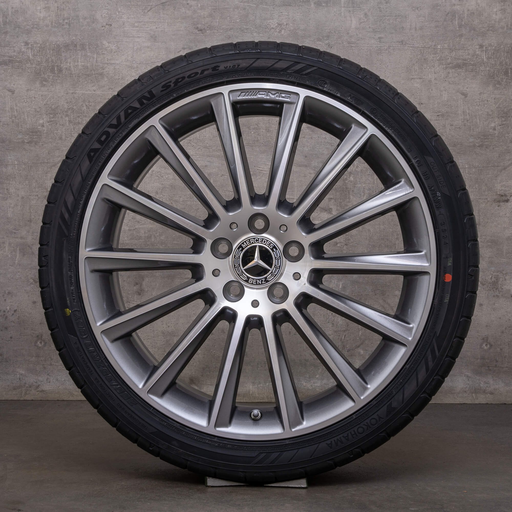 Genuine AMG Mercedes Benz Classe C cerchi 19 pollici W205 S205 C205 A205 pneumatici estivi A2054011300 A2054016600 himalaya grigio lucido tornito