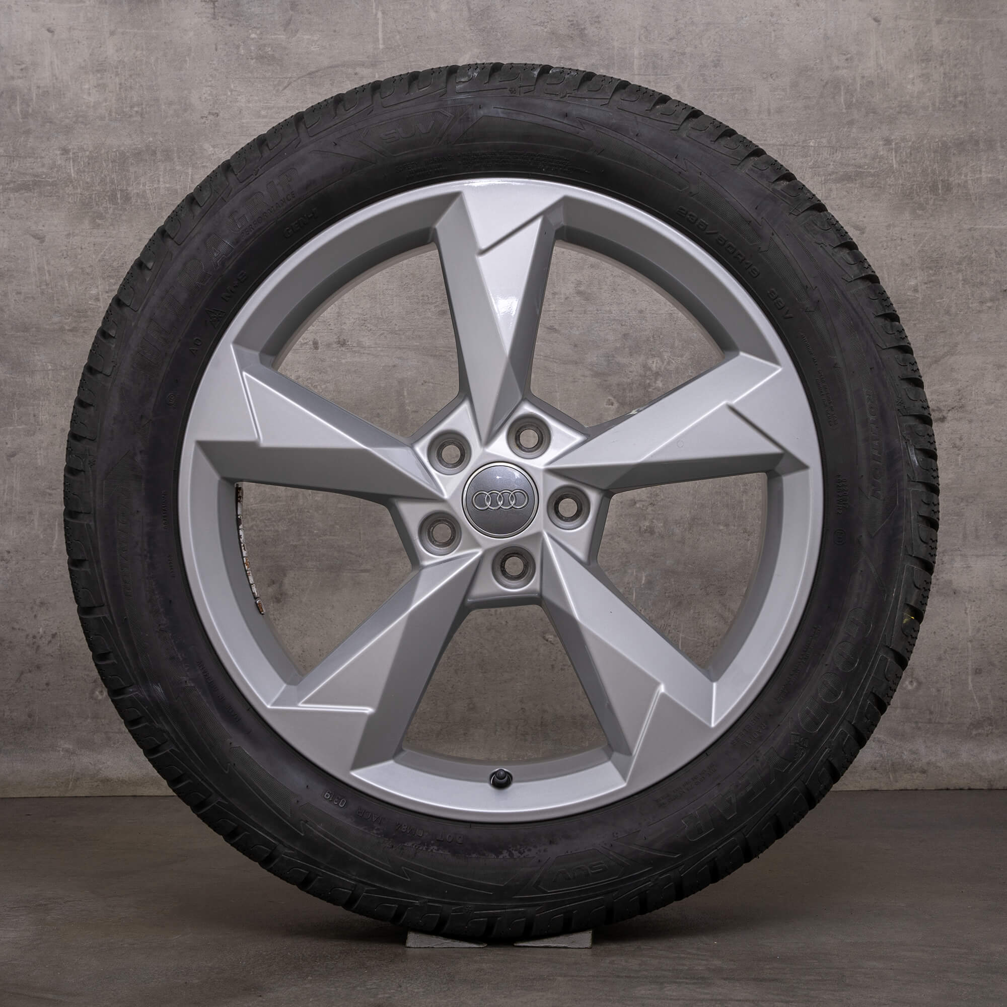 Original Audi Q3 roues d'hiver 19 pouces F3 jantes 83A601025N Dynamic argent