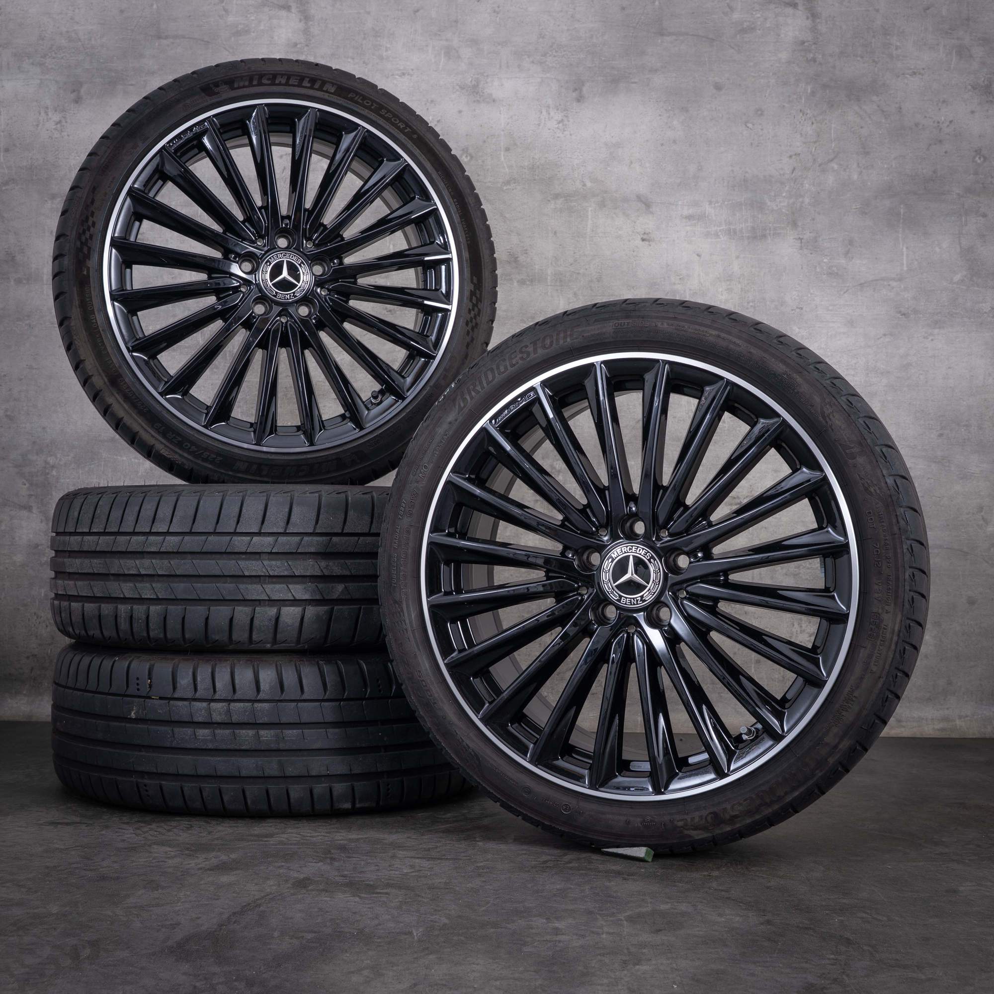 Original Mercedes-Benz A- och B-klass CLA AMG 19-tums vinterhjul W177 W247 C118 X118 fälgar A1774014200 svarta frontpolerade